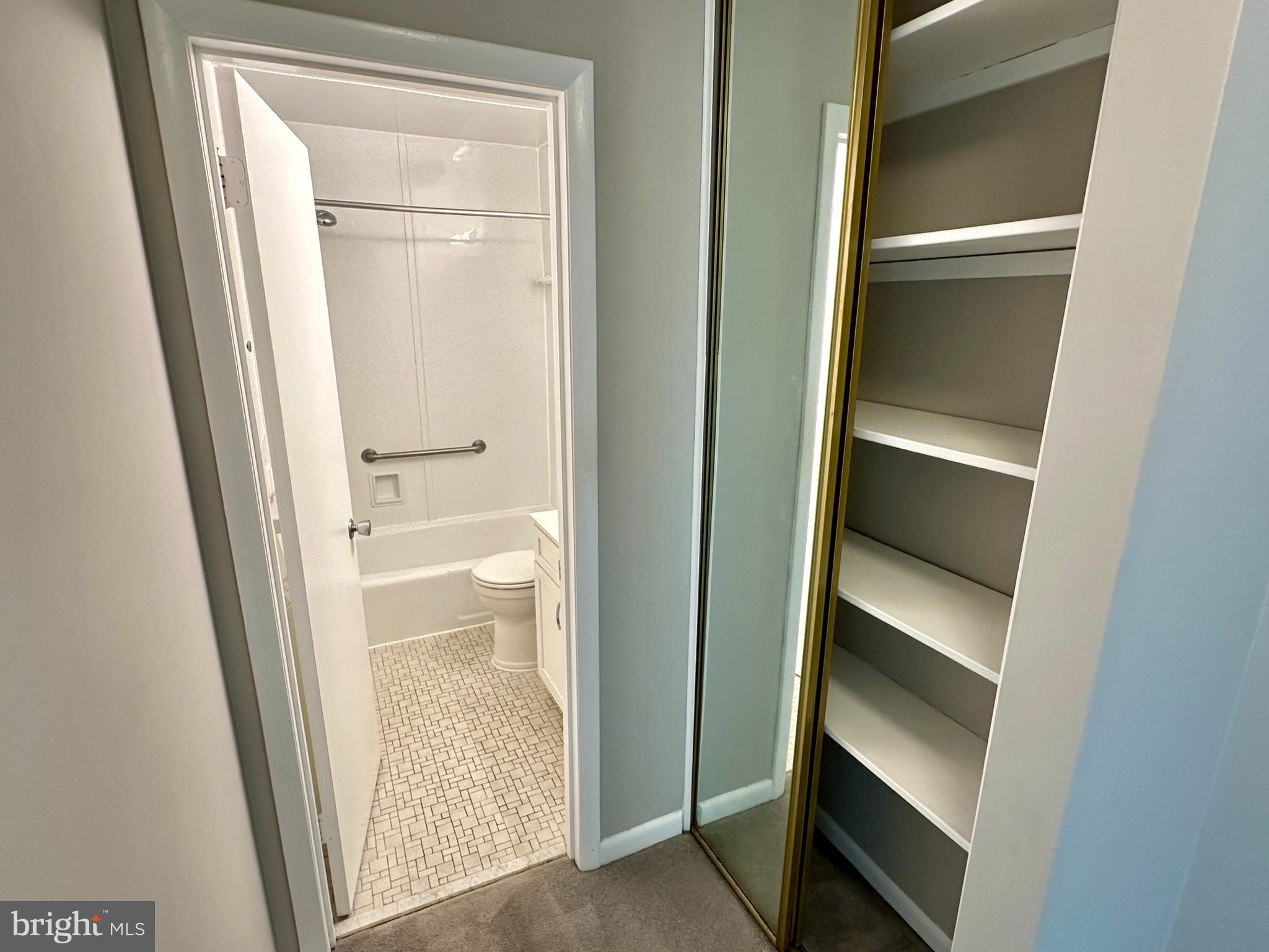 PARKSIDE CONDOMINIUMS - Residential Lease