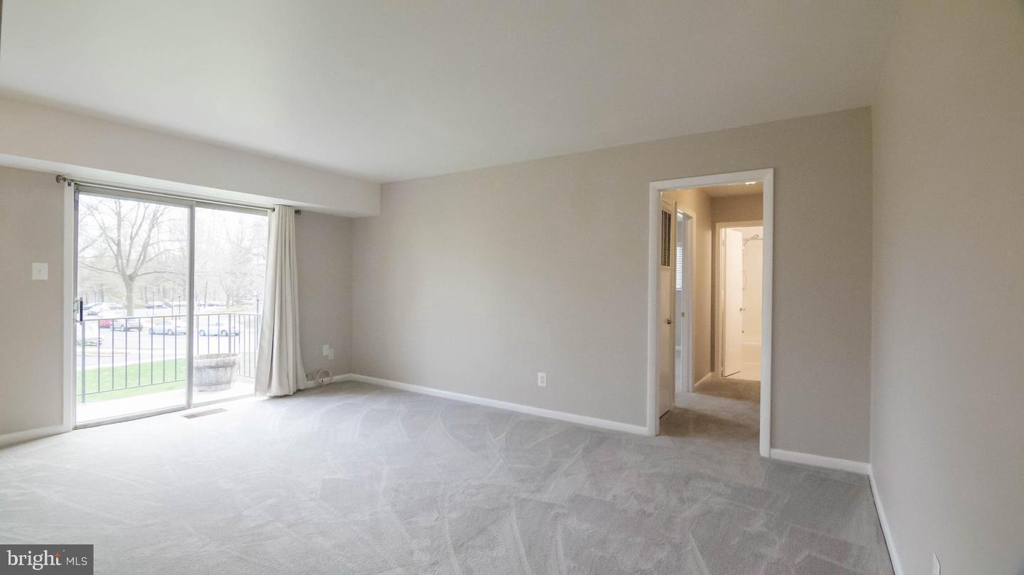 PARKSIDE CONDOMINIUMS - Residential Lease