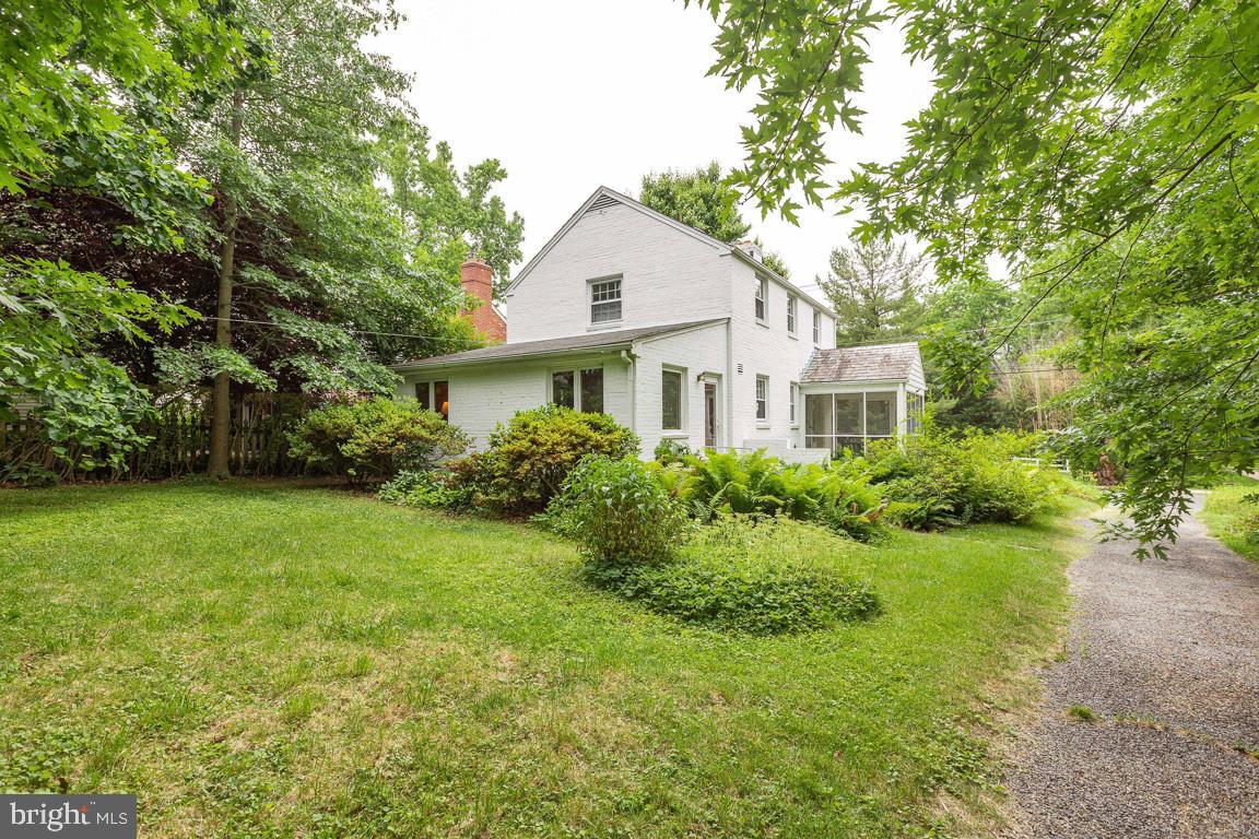 BRADLEY VILLAGE - Residential