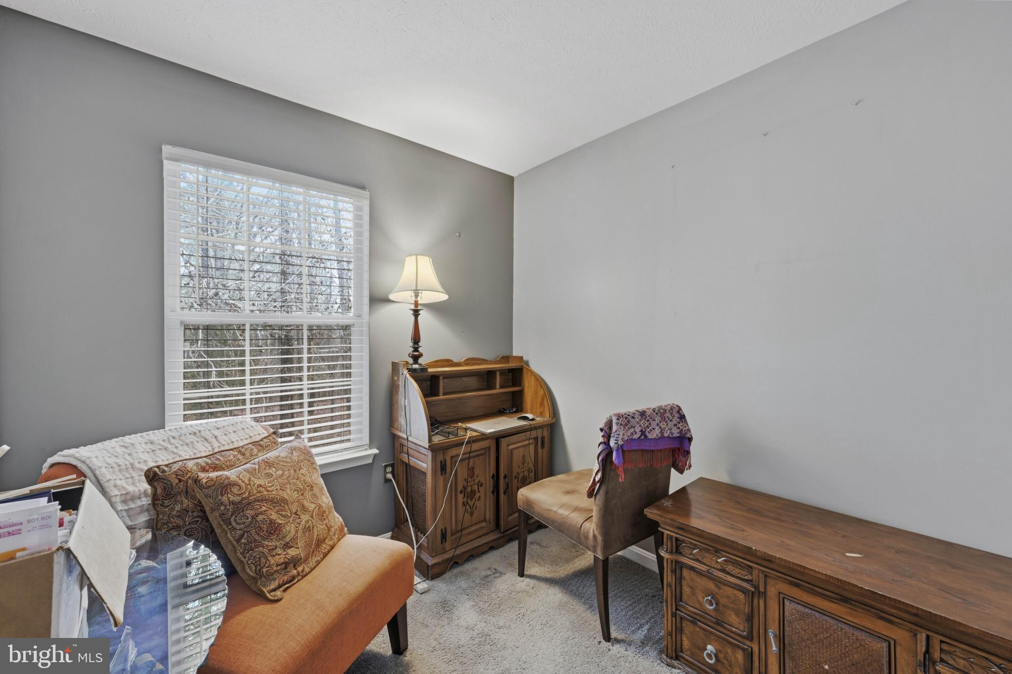 LAUREL GLEN - Residential