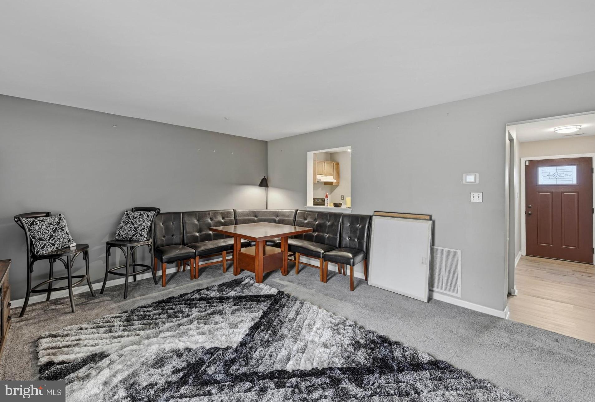 LAUREL GLEN - Residential