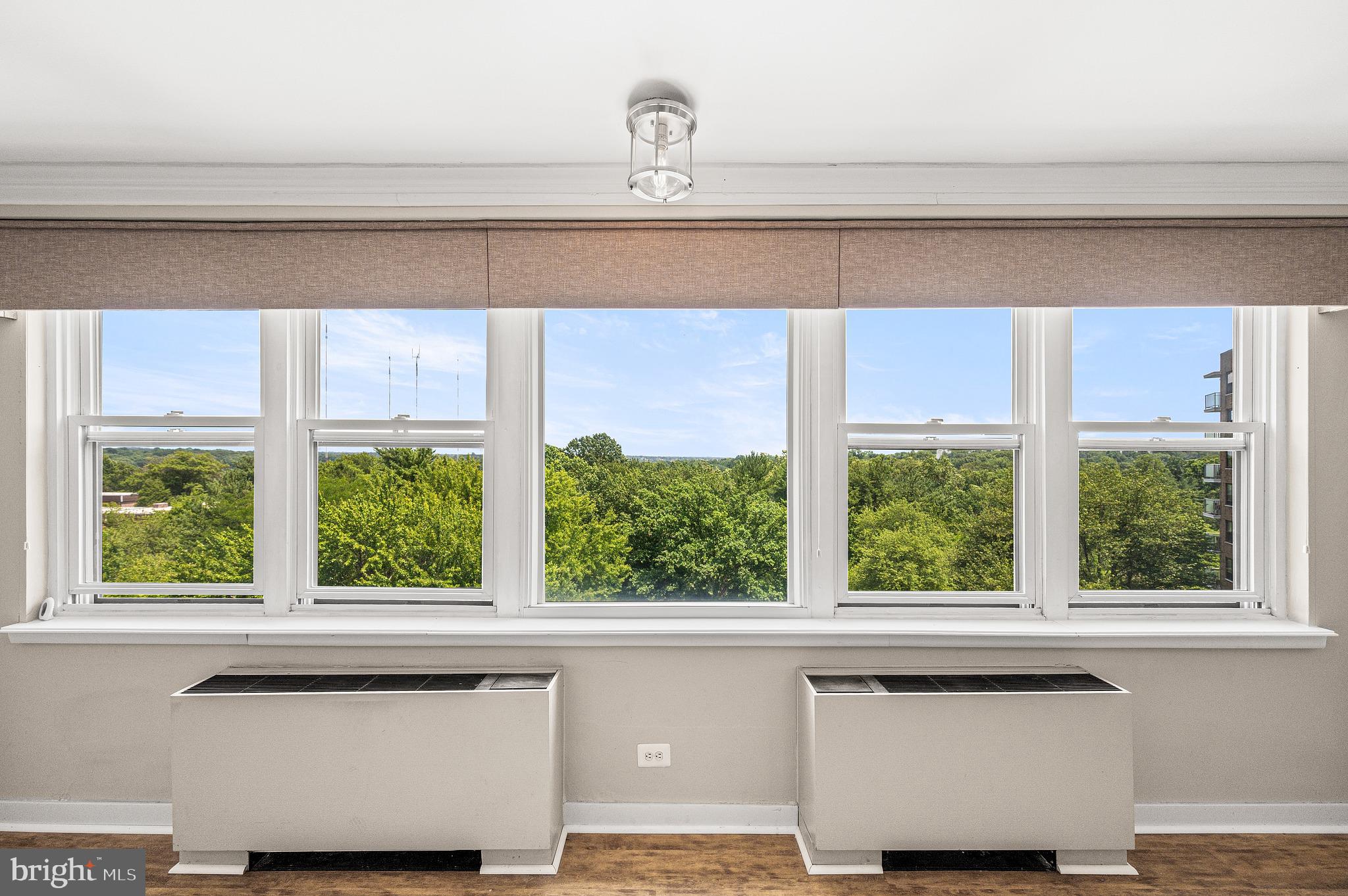 OAK HILL - Residential