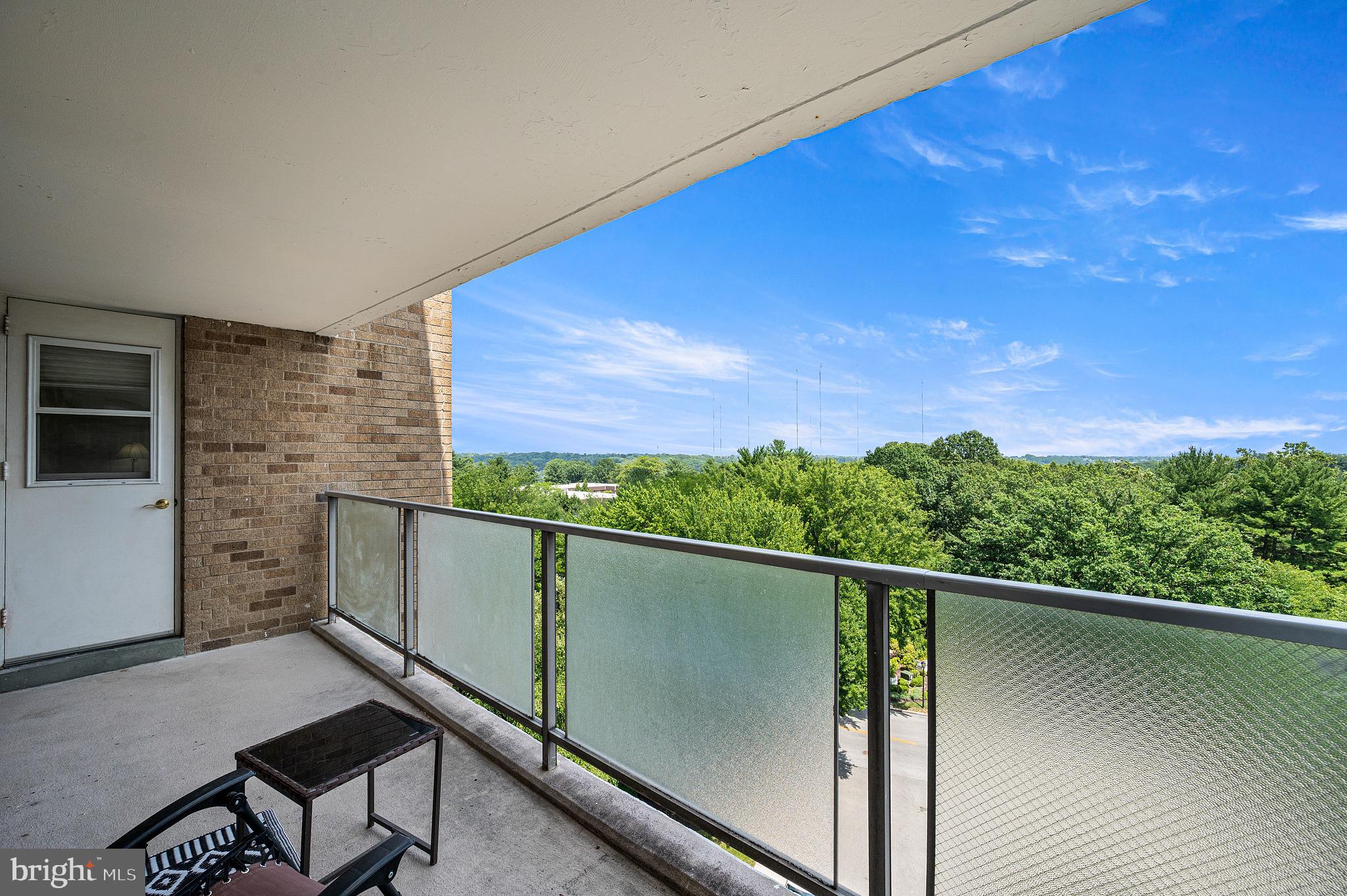 OAK HILL - Residential