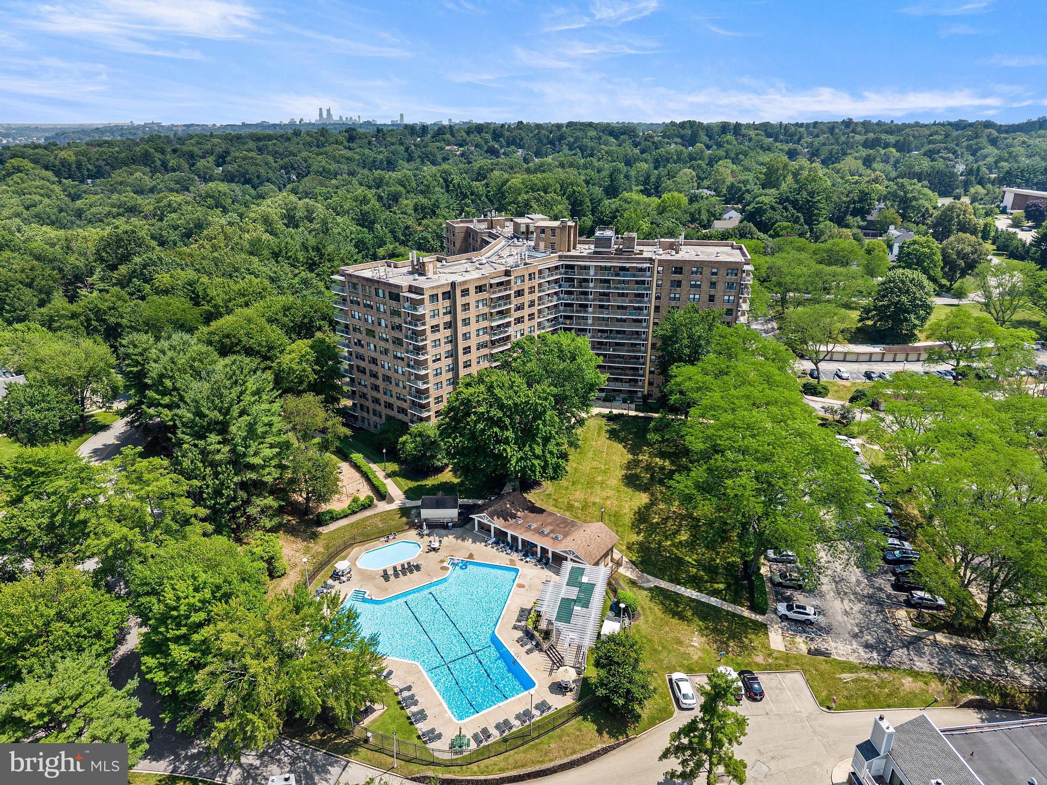 OAK HILL - Residential