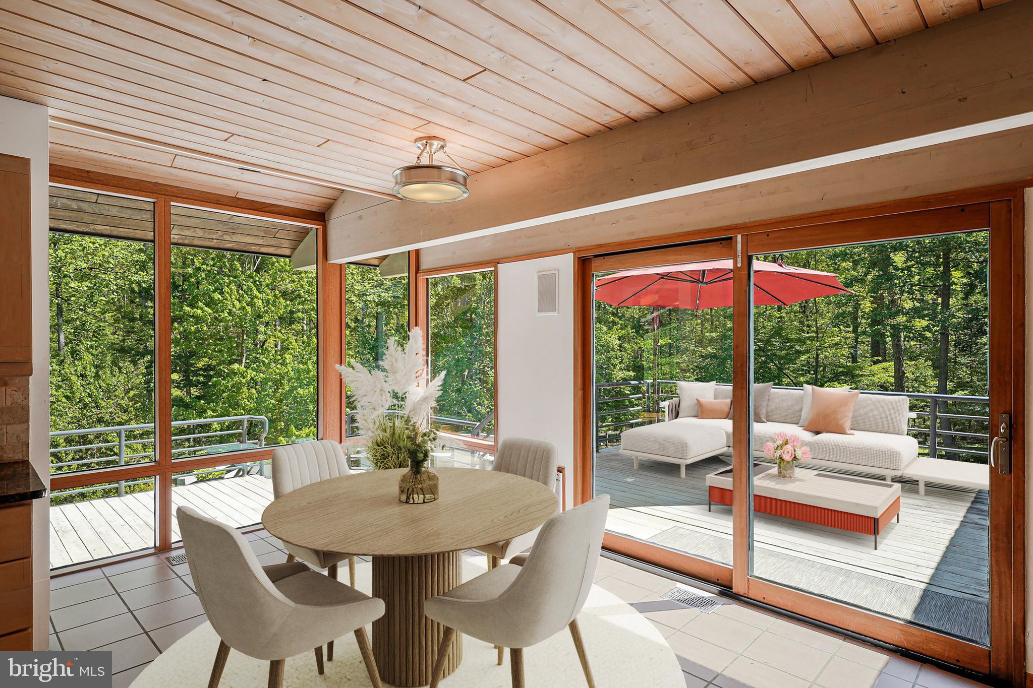WOODSIDE ESTATES - Residential