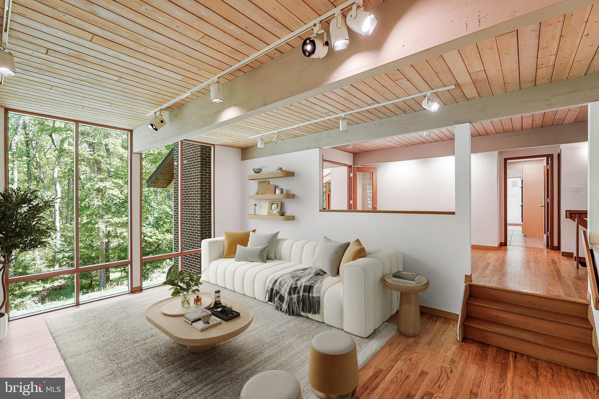WOODSIDE ESTATES - Residential