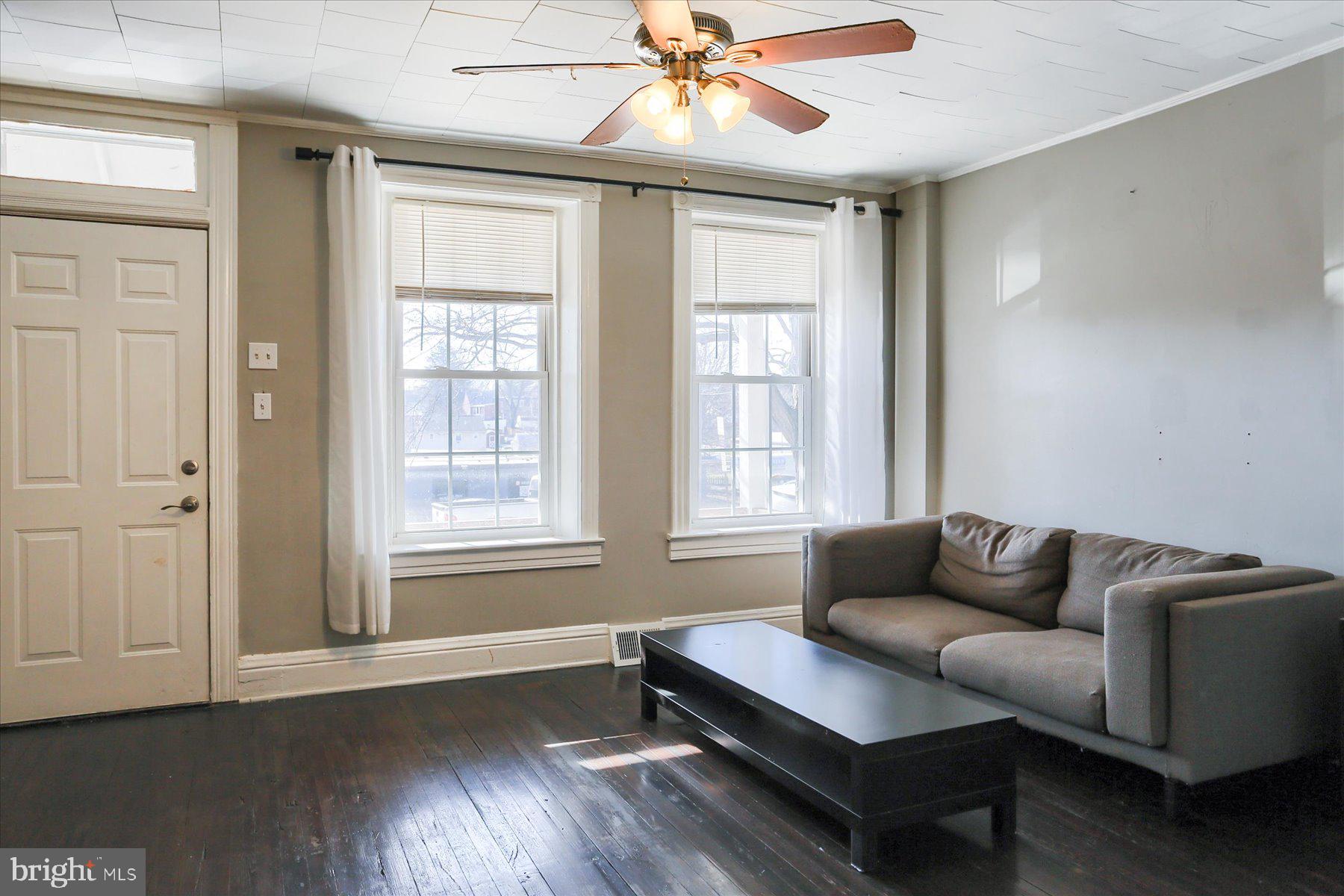 LANCASTER - Residential