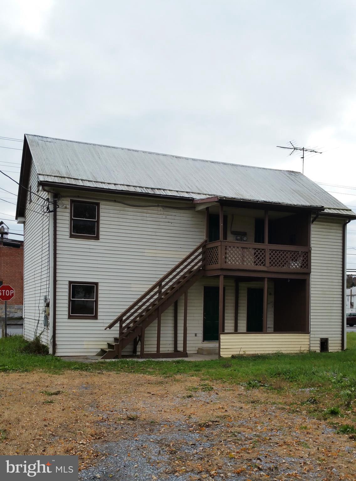 Four - One bedroom apartments, two on first floor and two on second floor.. Living/dining/kitchen one room. Separate bedroom and bath. No pets.  Off-street parking. Rental is $450.-500. per month.  Convenient to shopping, restaurants. Route 11 and Exit 5 off I-81, Inwood, WV