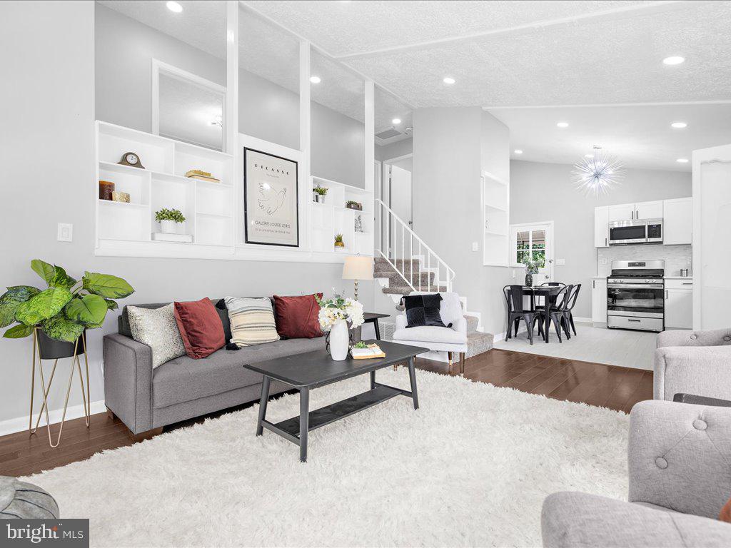 CAPITAL HILL HOMES - Residential