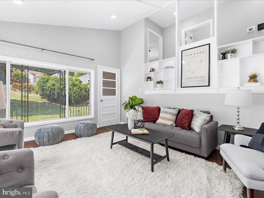CAPITAL HILL HOMES - Residential