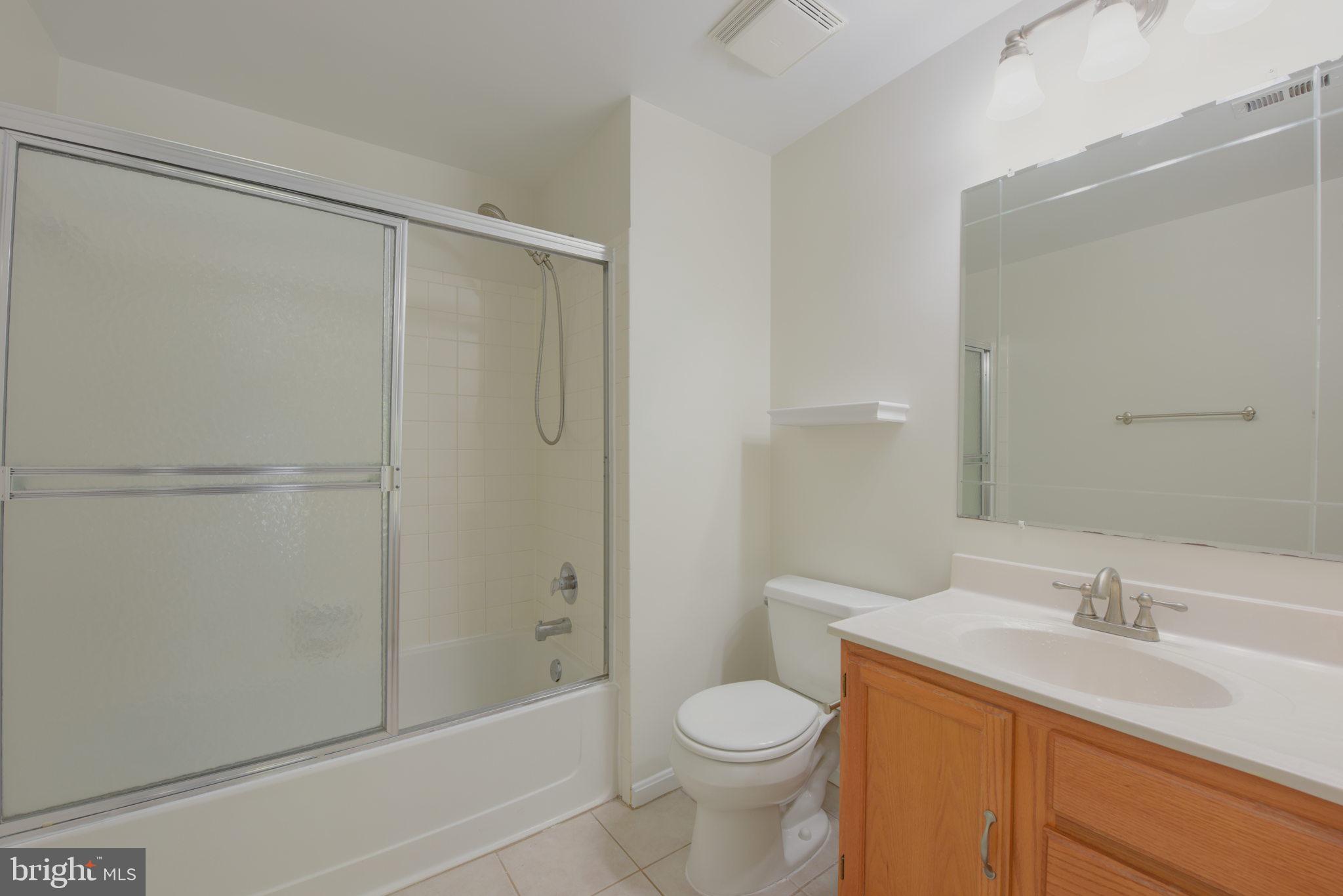 WHISPERHILL - Residential Lease