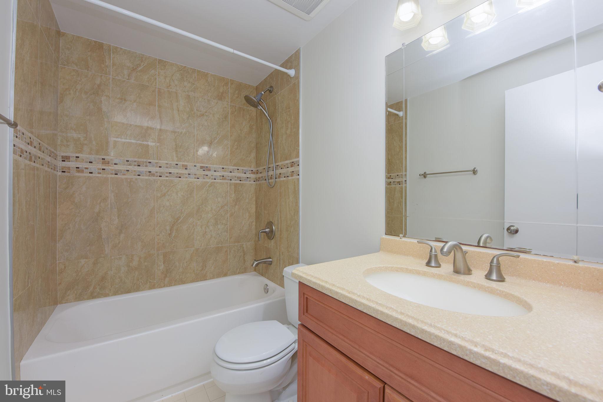 WHISPERHILL - Residential Lease