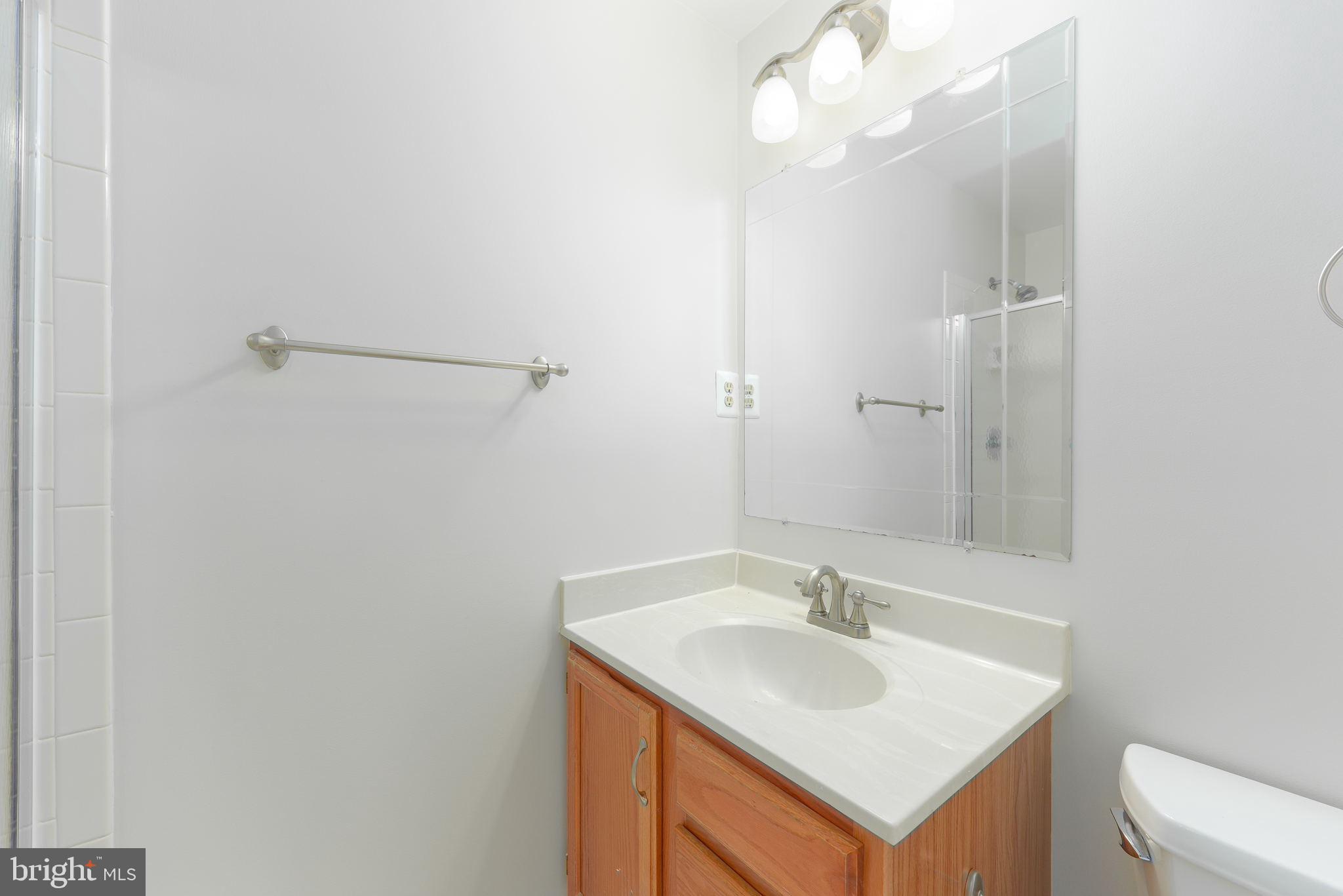 WHISPERHILL - Residential Lease