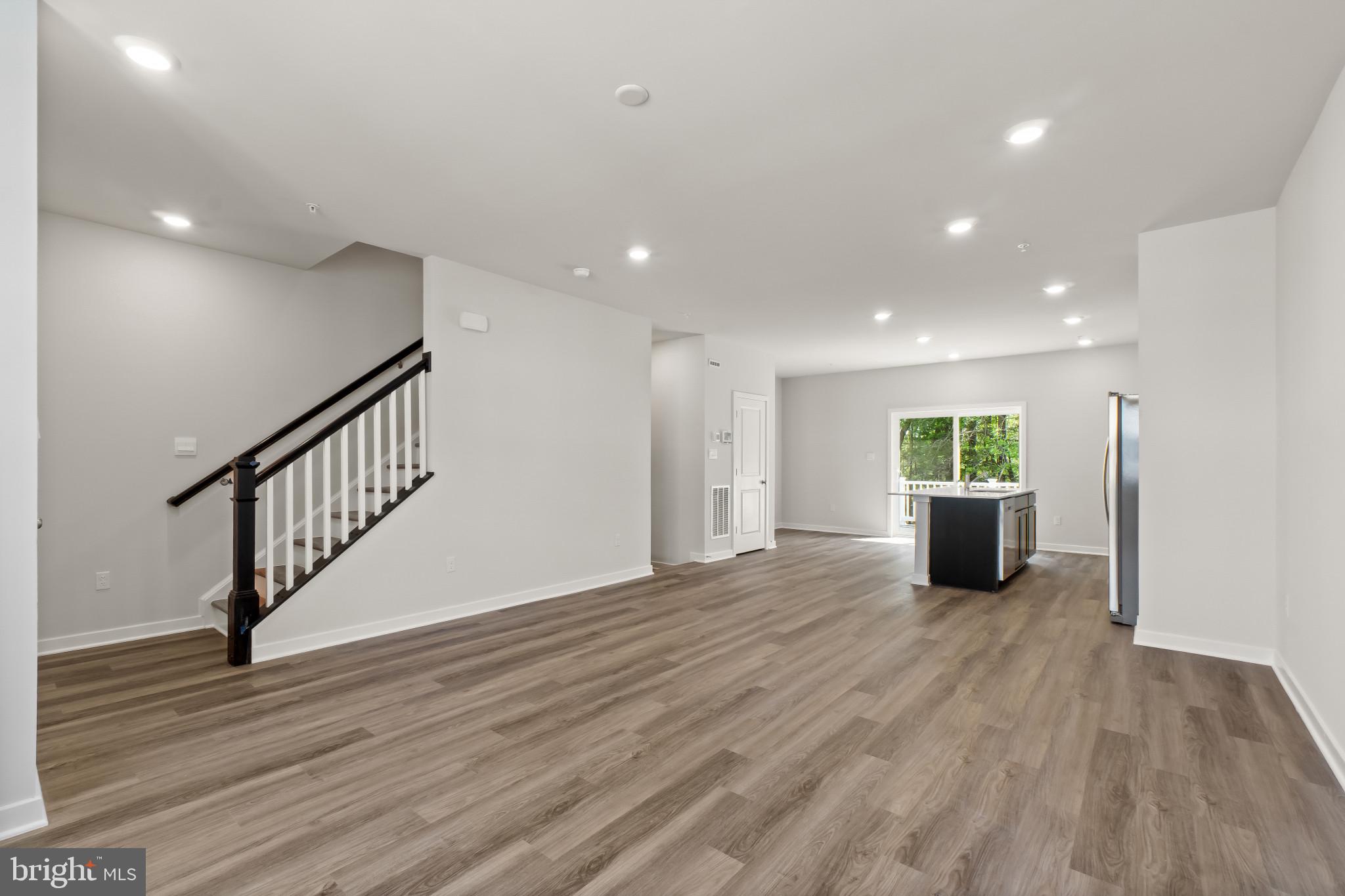 MAGNOLIA LANDING - Residential