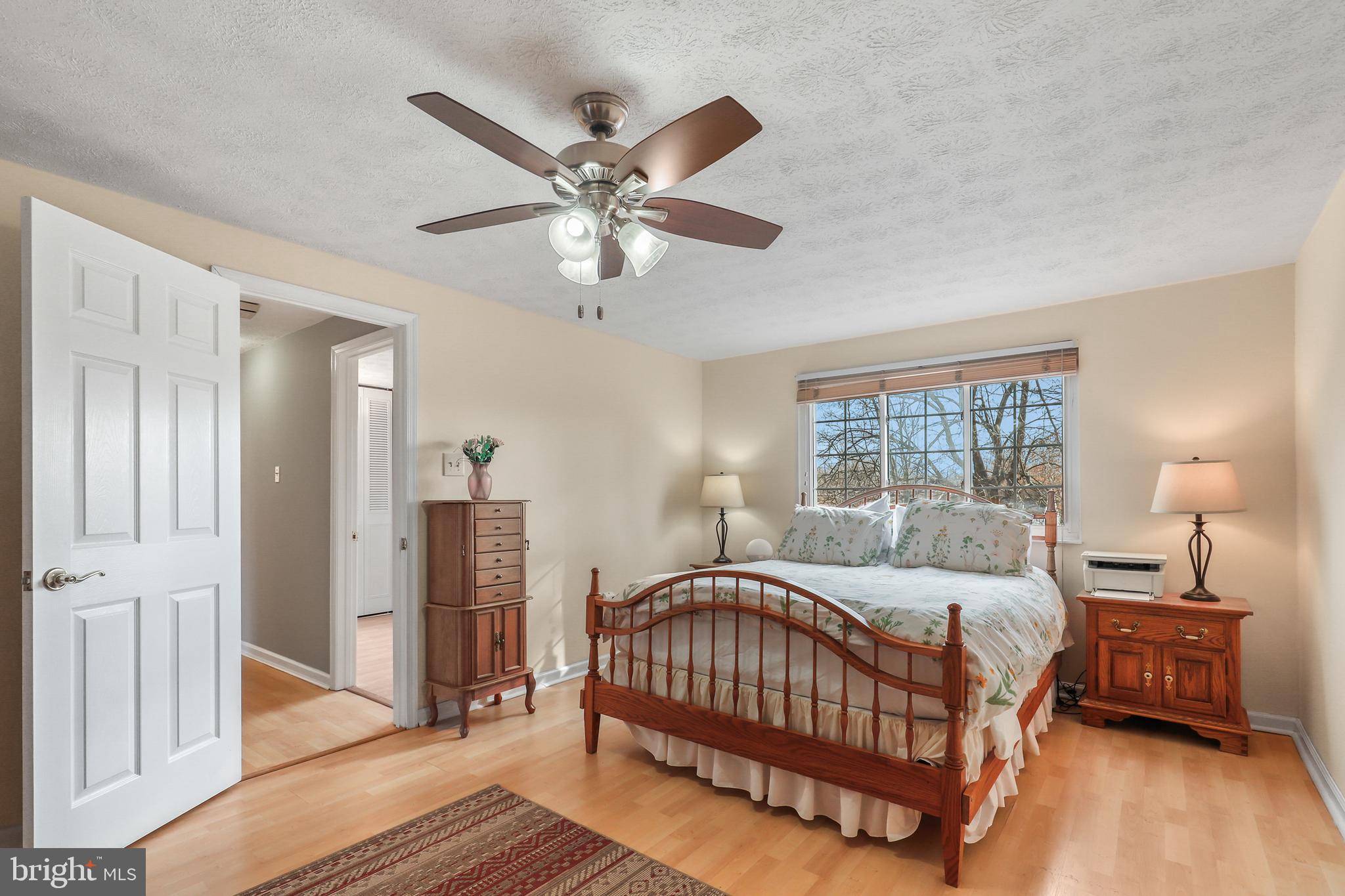 EDGELEA WOODS - Residential