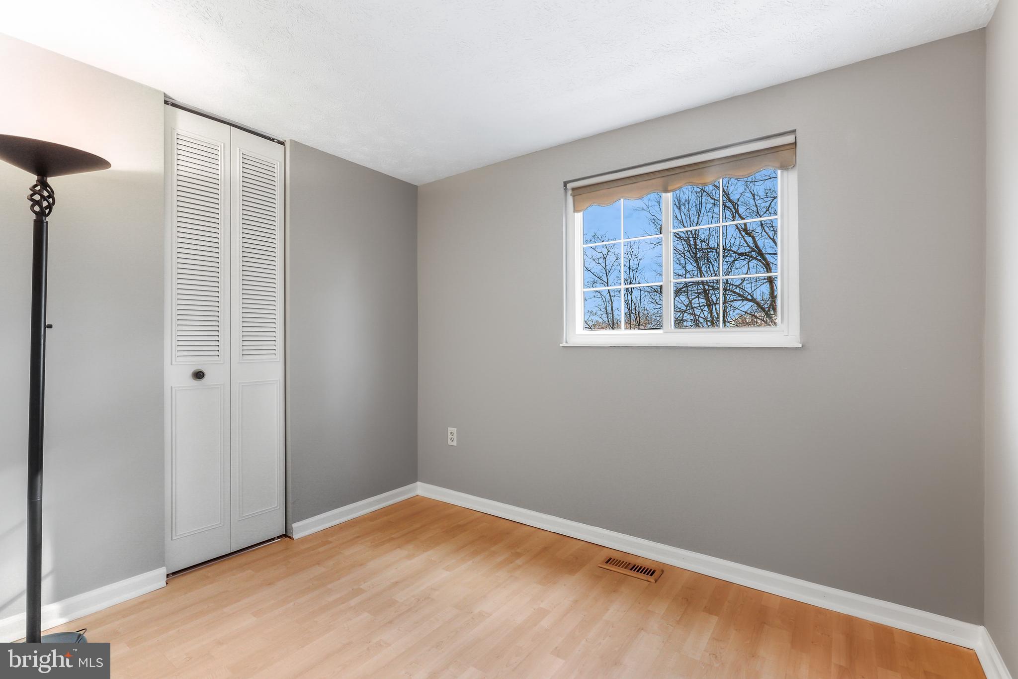 EDGELEA WOODS - Residential
