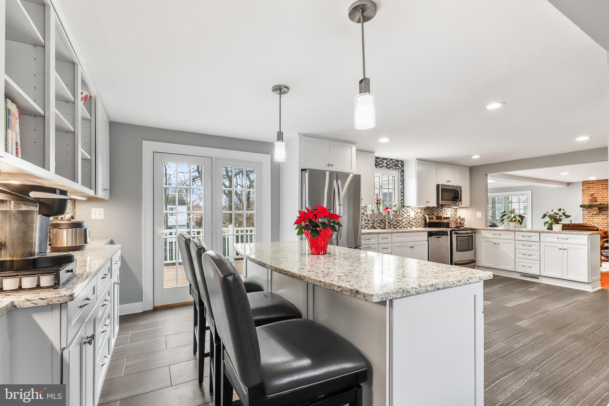 EDGELEA WOODS - Residential