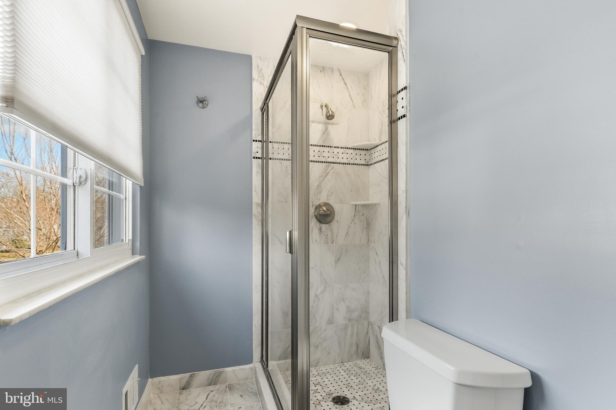 EDGELEA WOODS - Residential