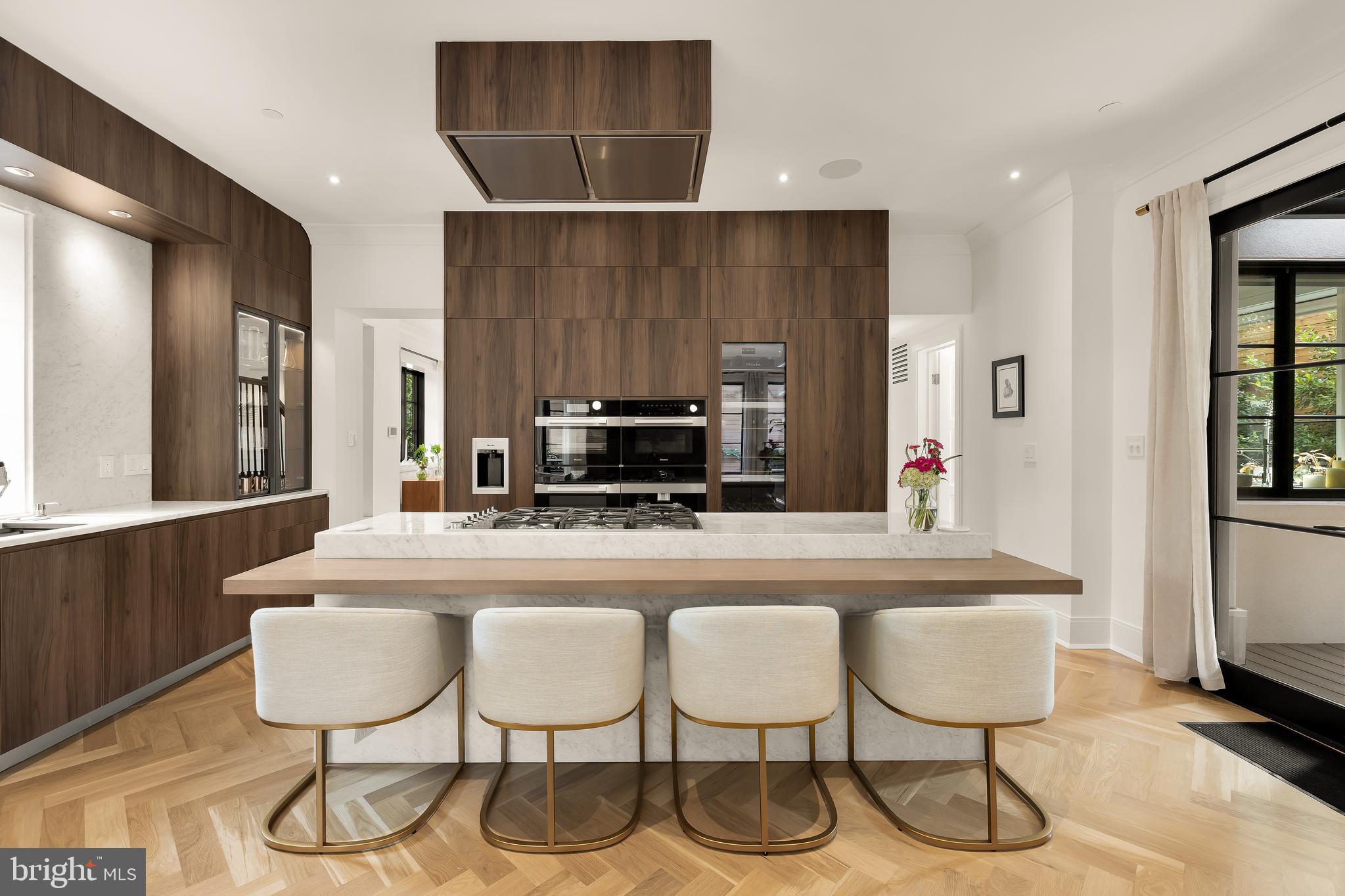 CLEVELAND PARK - Residential