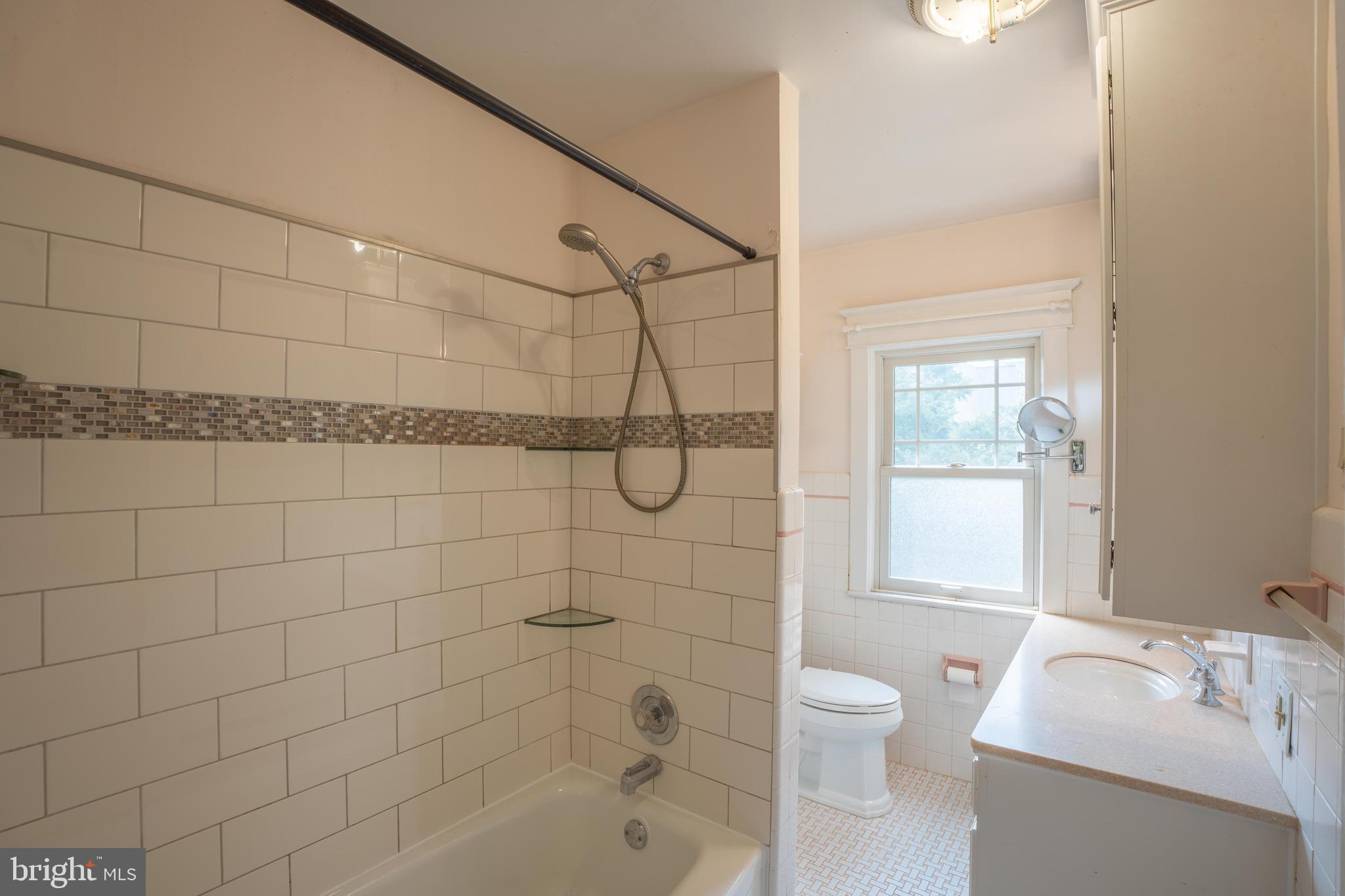 WASHINGTON HGTS - Residential
