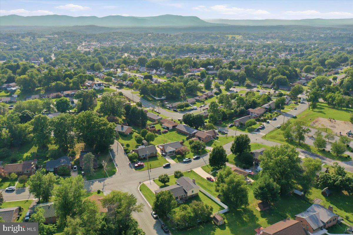 WOODLAND PARK - Residential