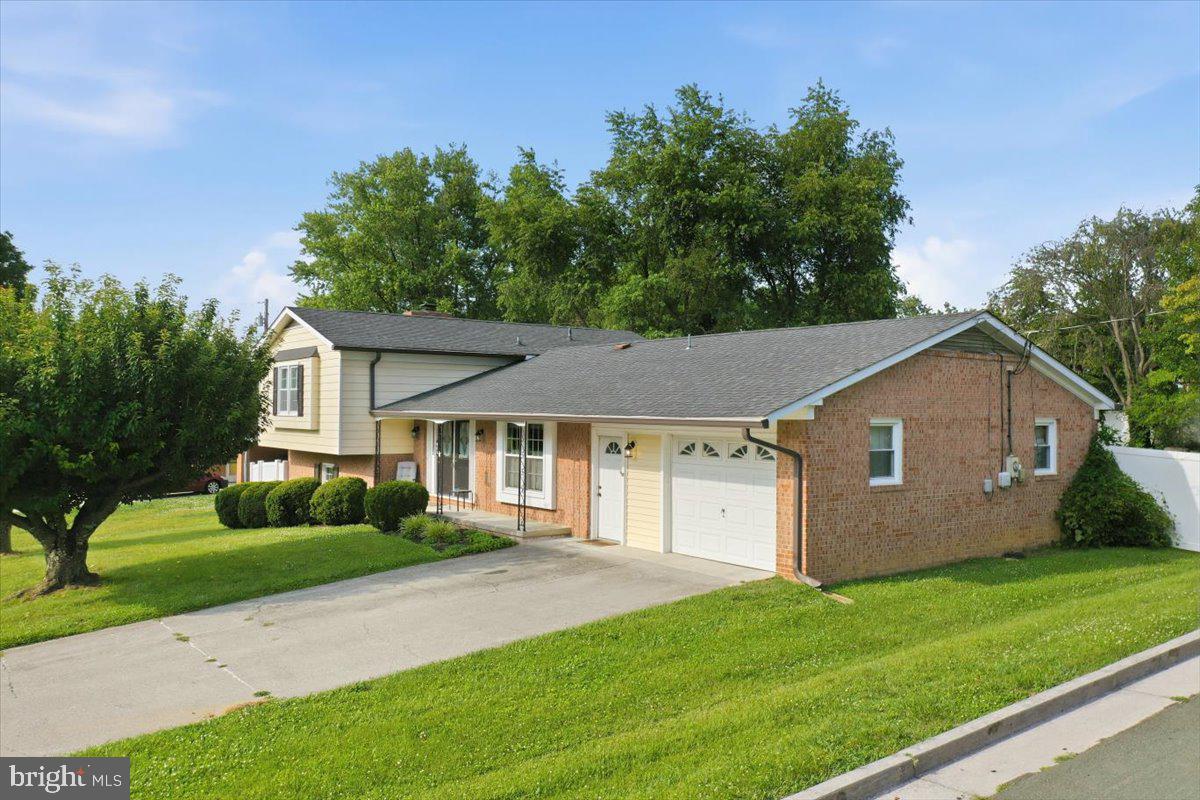 WOODLAND PARK - Residential