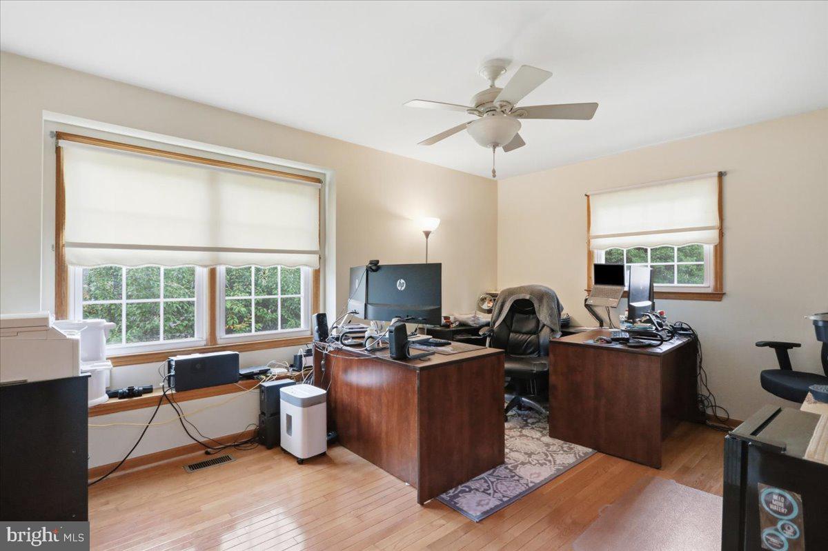WOODLAND PARK - Residential