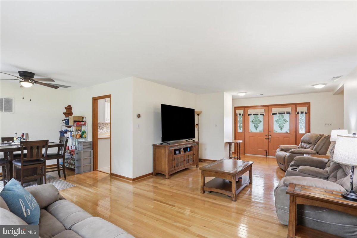WOODLAND PARK - Residential