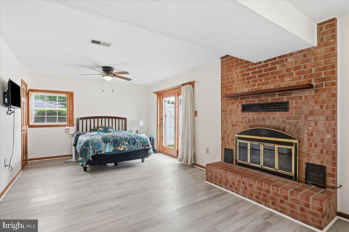 WOODLAND PARK - Residential