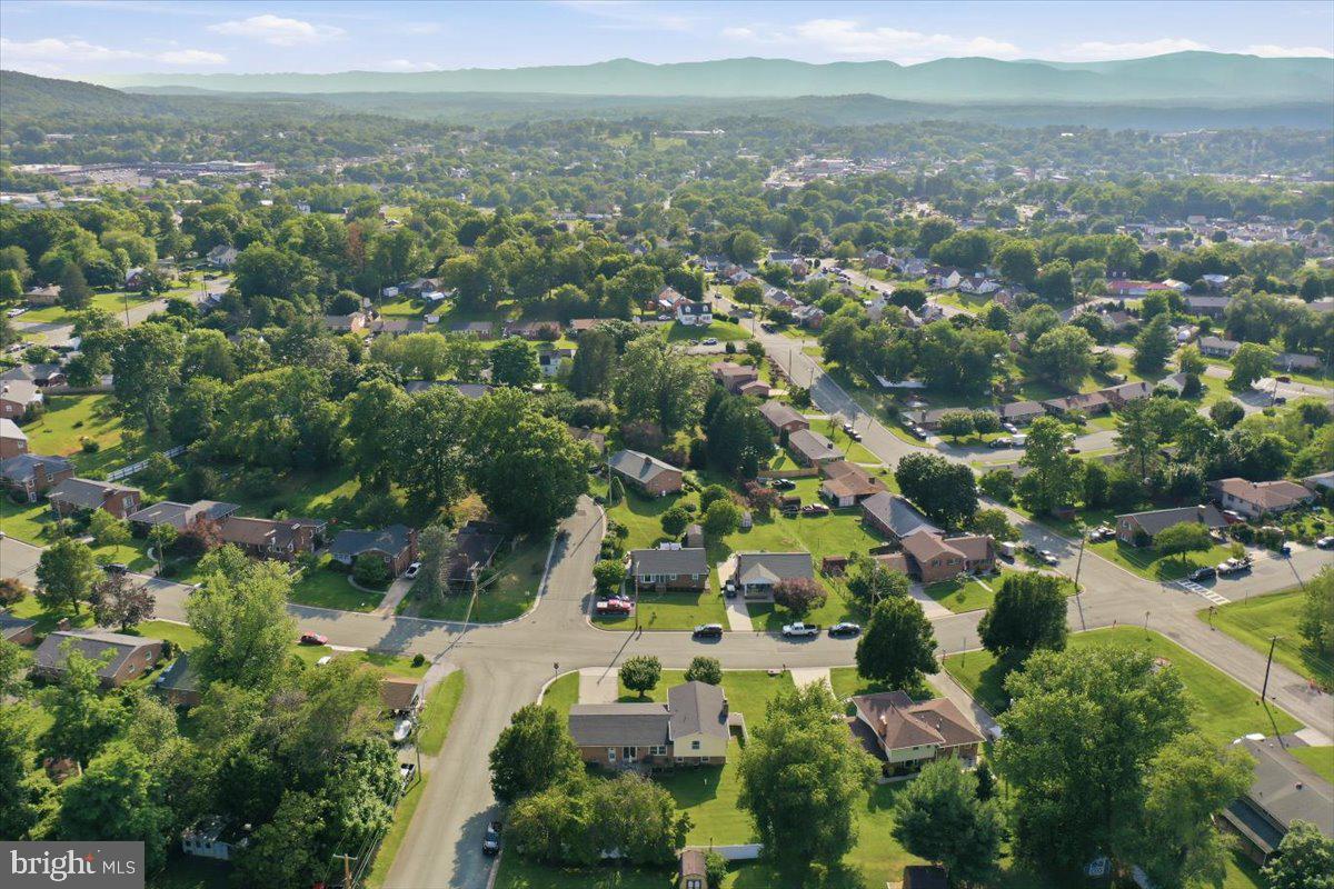 WOODLAND PARK - Residential