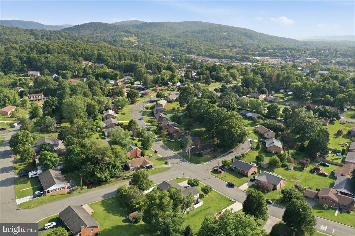 WOODLAND PARK - Residential