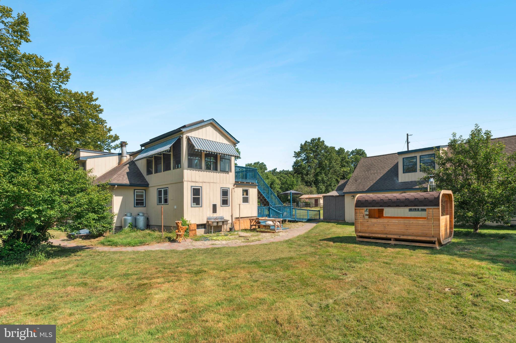 UPPER BLACK EDDY - Residential