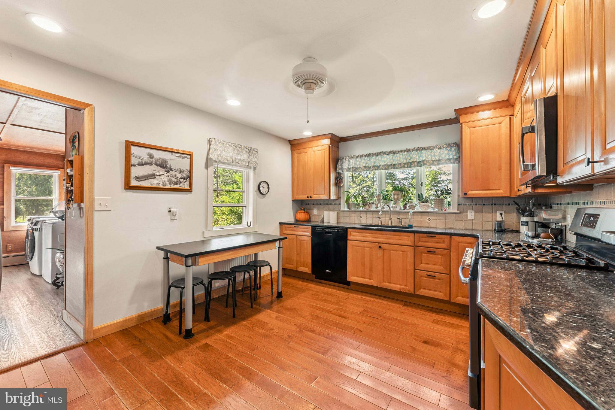 UPPER BLACK EDDY - Residential