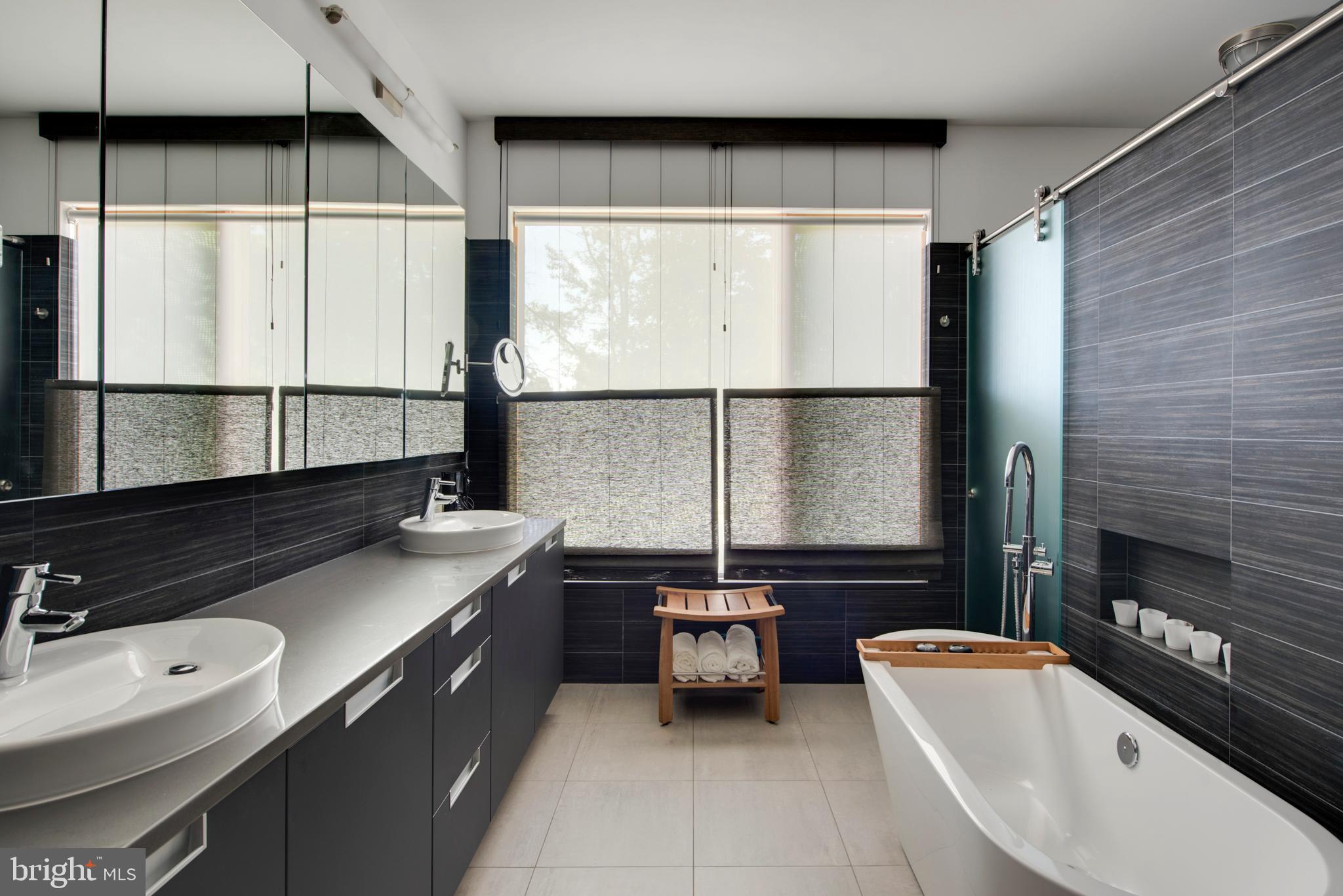 LONDONTOWN TERRACE - Residential