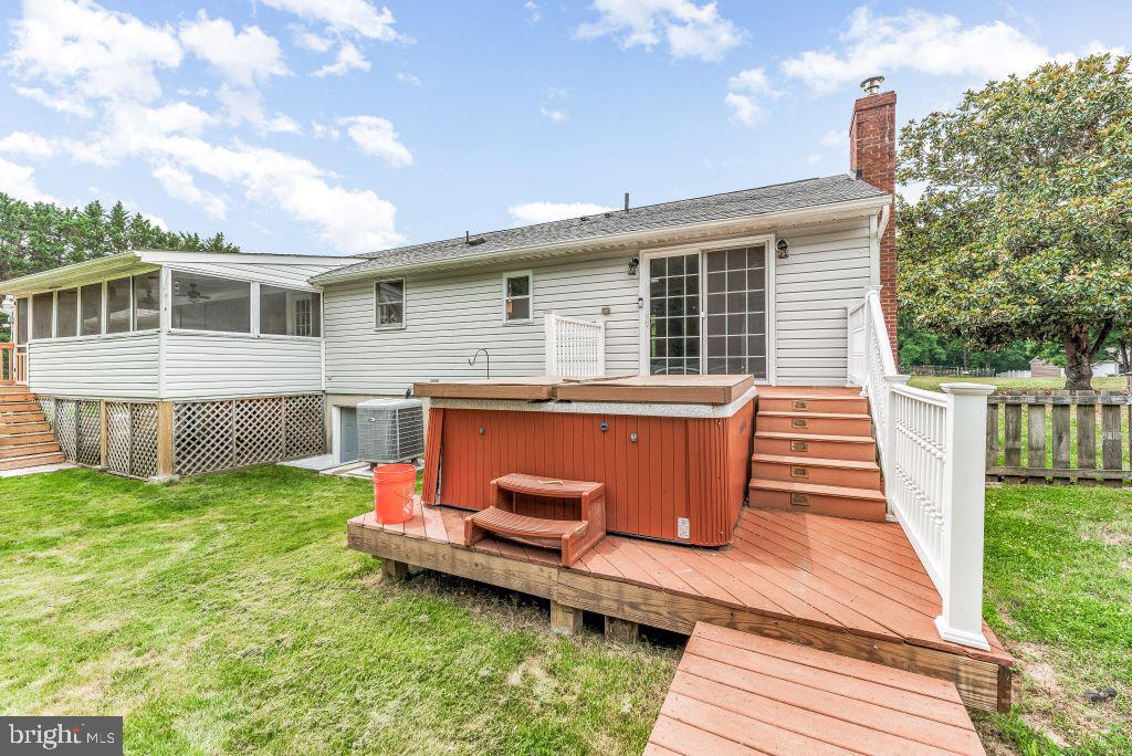 LONG COVE ESTATES - Residential