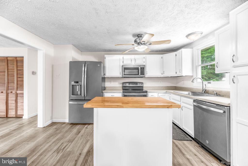 LONG COVE ESTATES - Residential