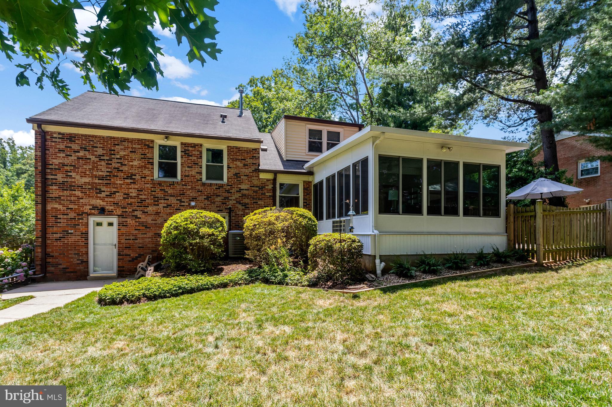 WILLOW WOODS - Residential