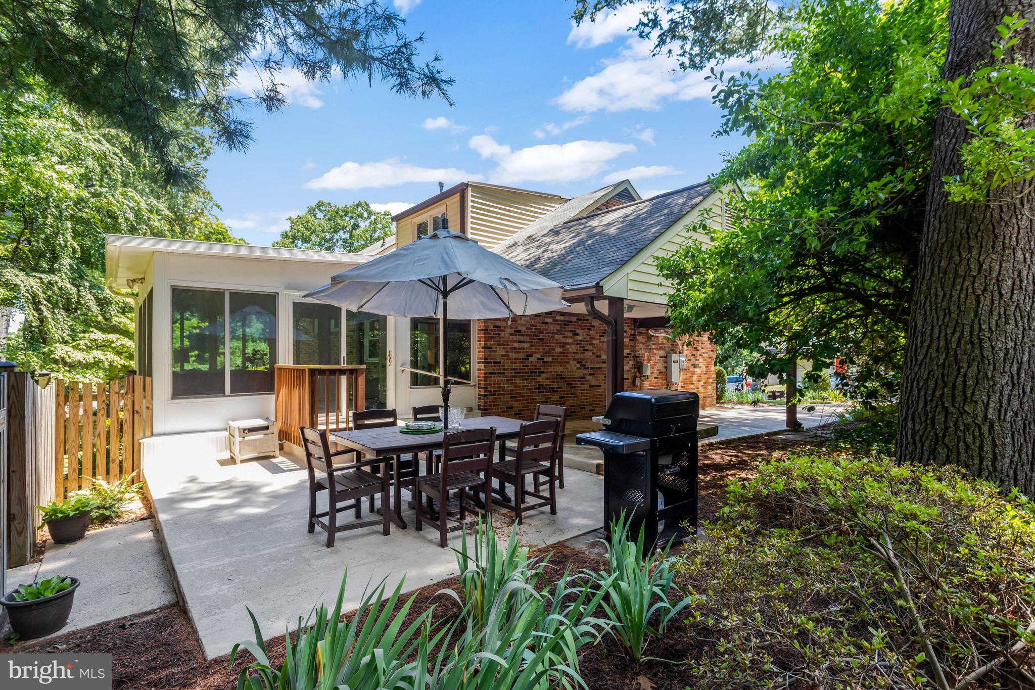 WILLOW WOODS - Residential