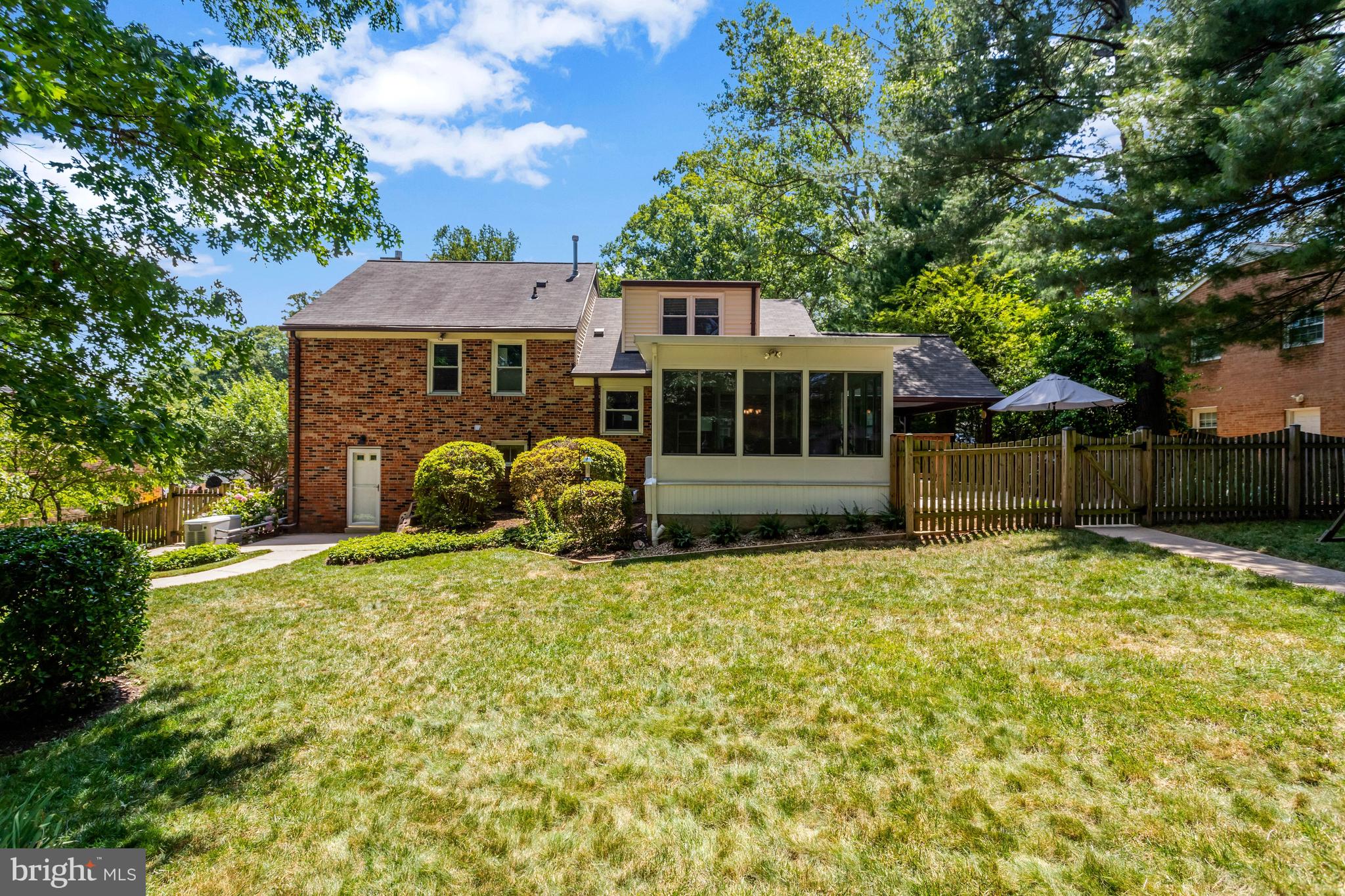 WILLOW WOODS - Residential