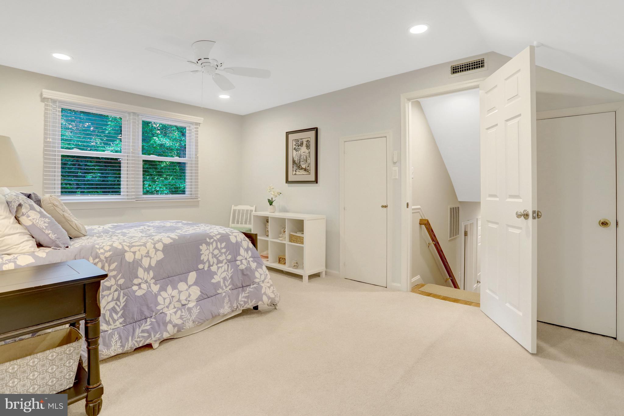 WILLOW WOODS - Residential