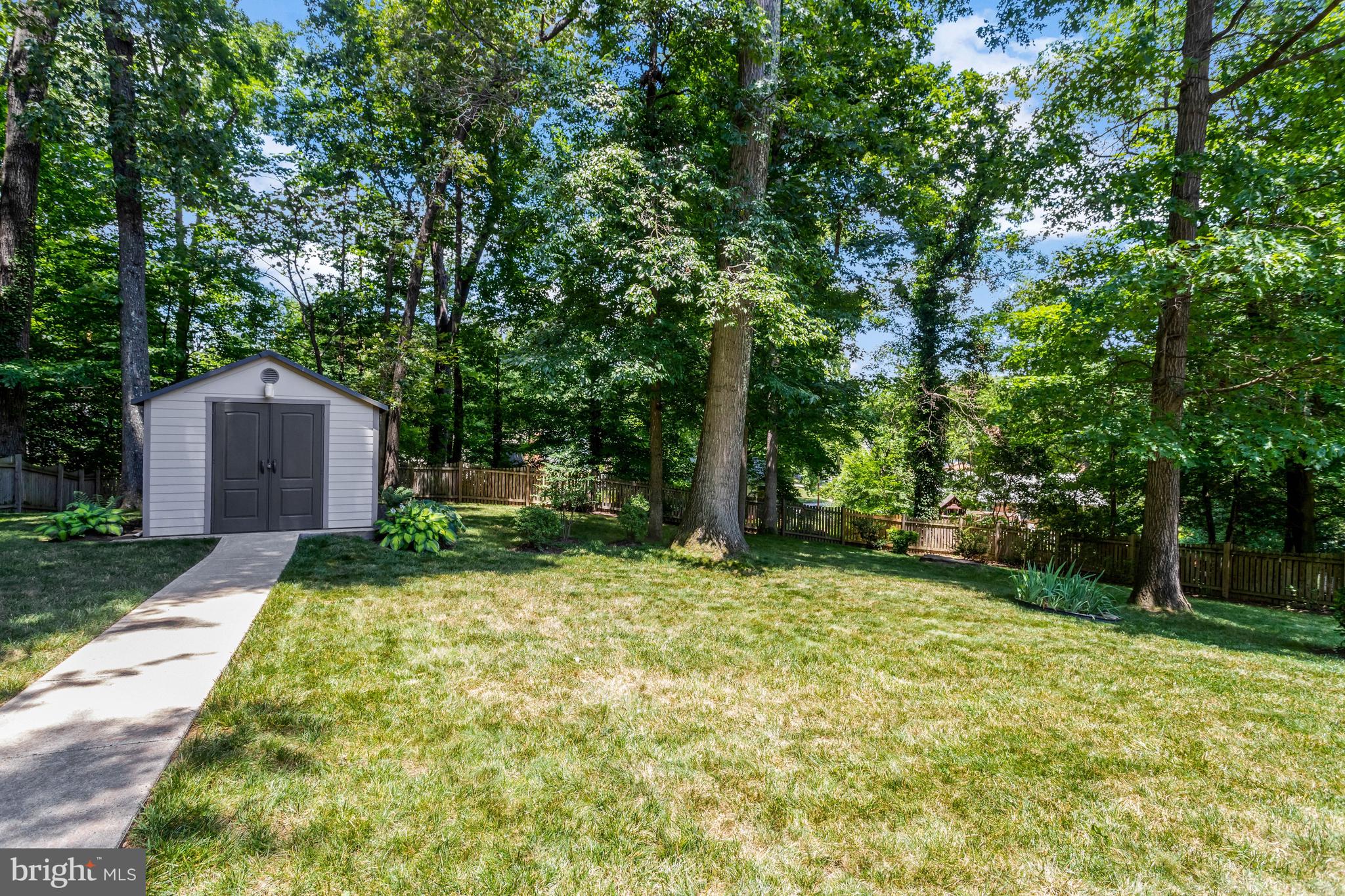 WILLOW WOODS - Residential