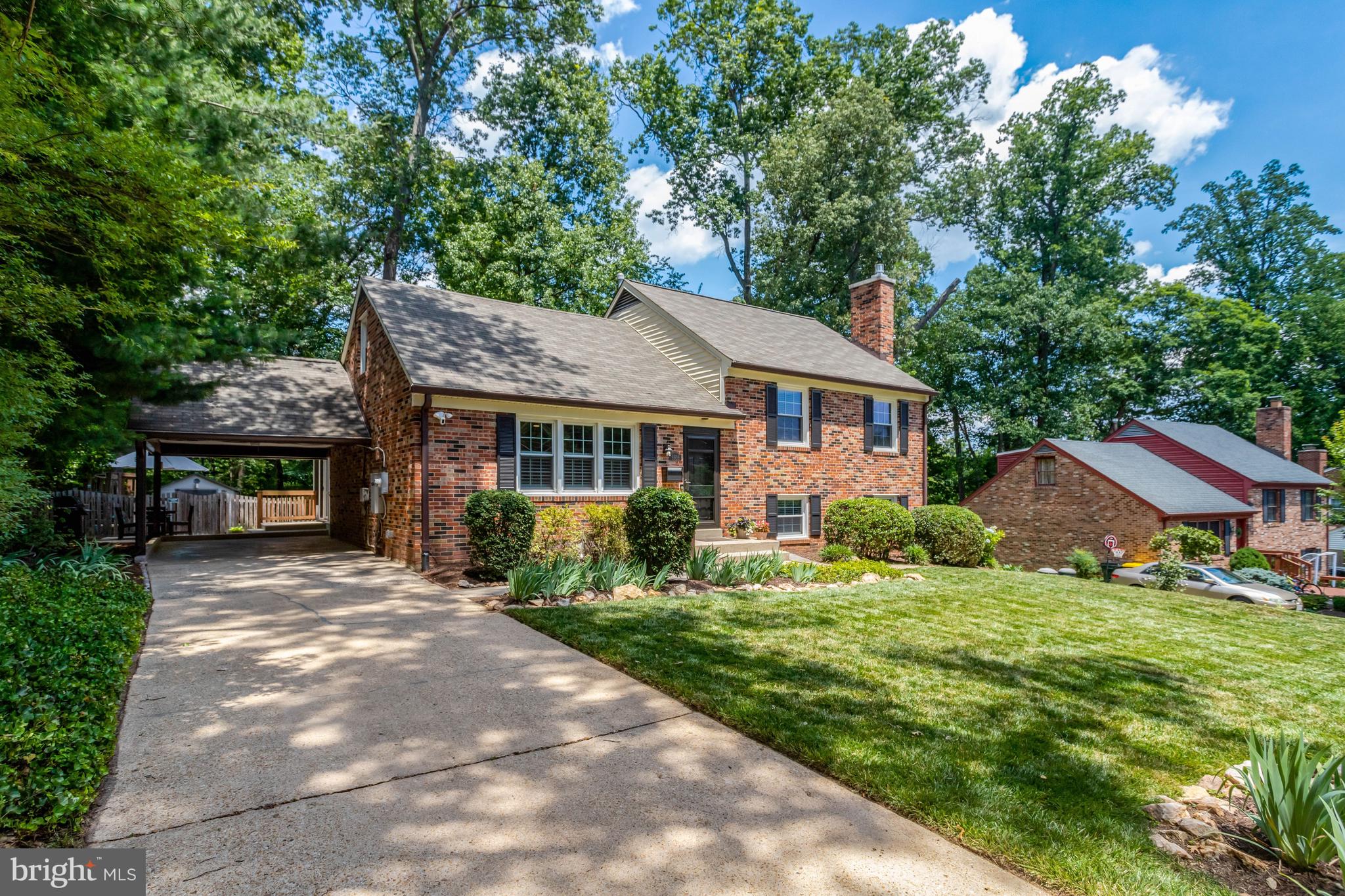WILLOW WOODS - Residential
