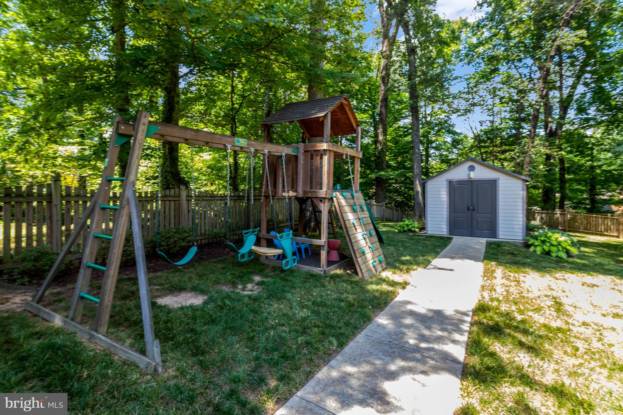 WILLOW WOODS - Residential