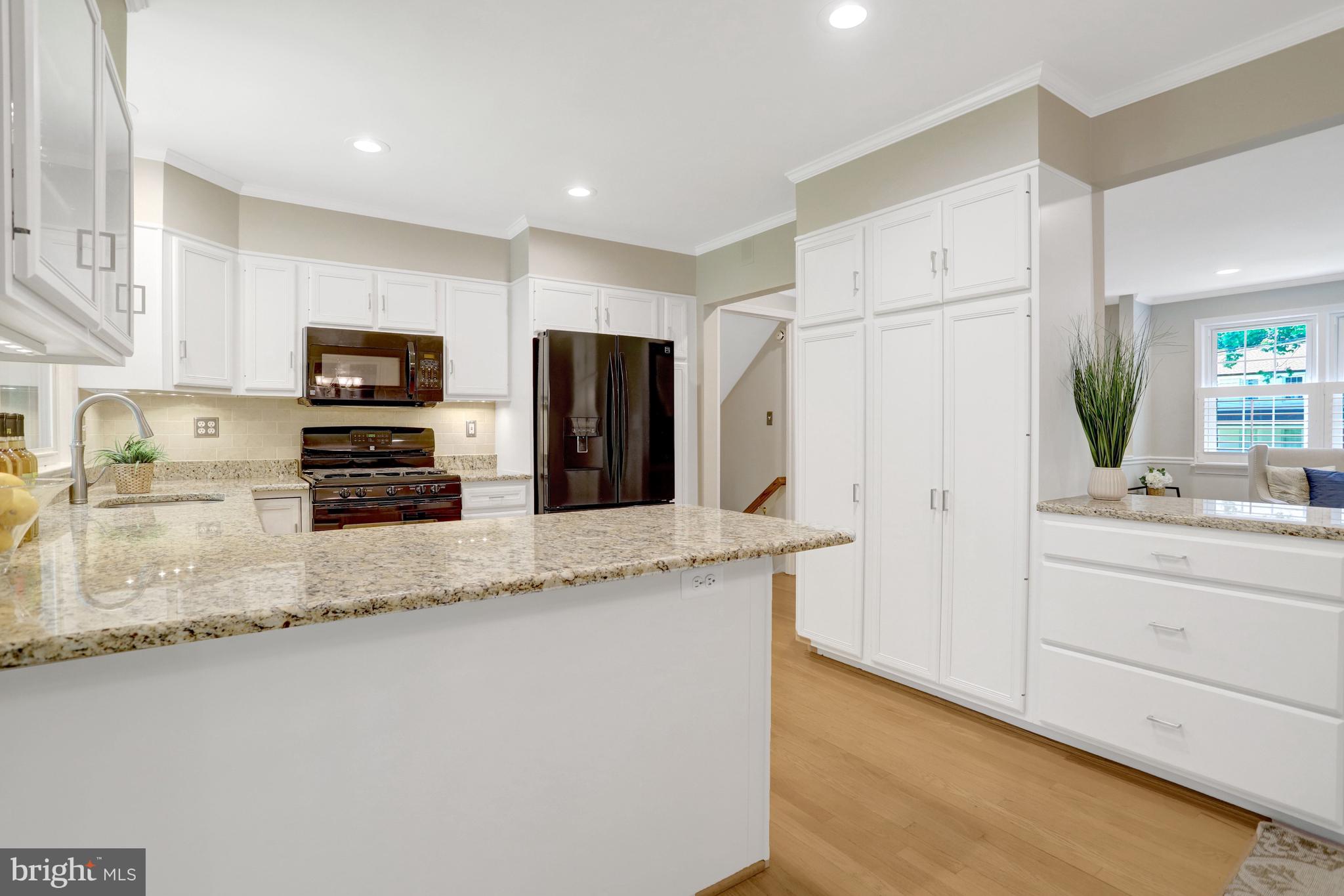 WILLOW WOODS - Residential