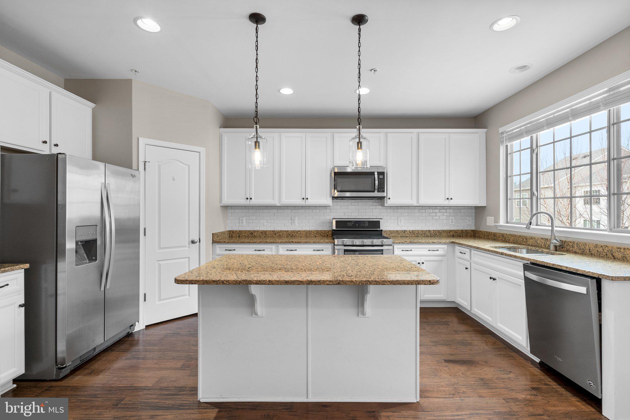 TALLYN RIDGE - Residential