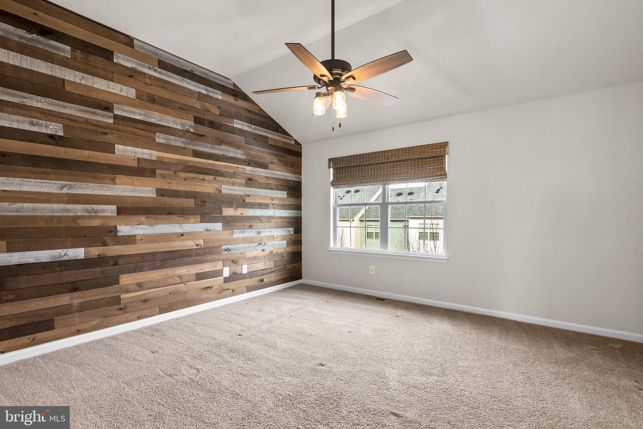 TALLYN RIDGE - Residential