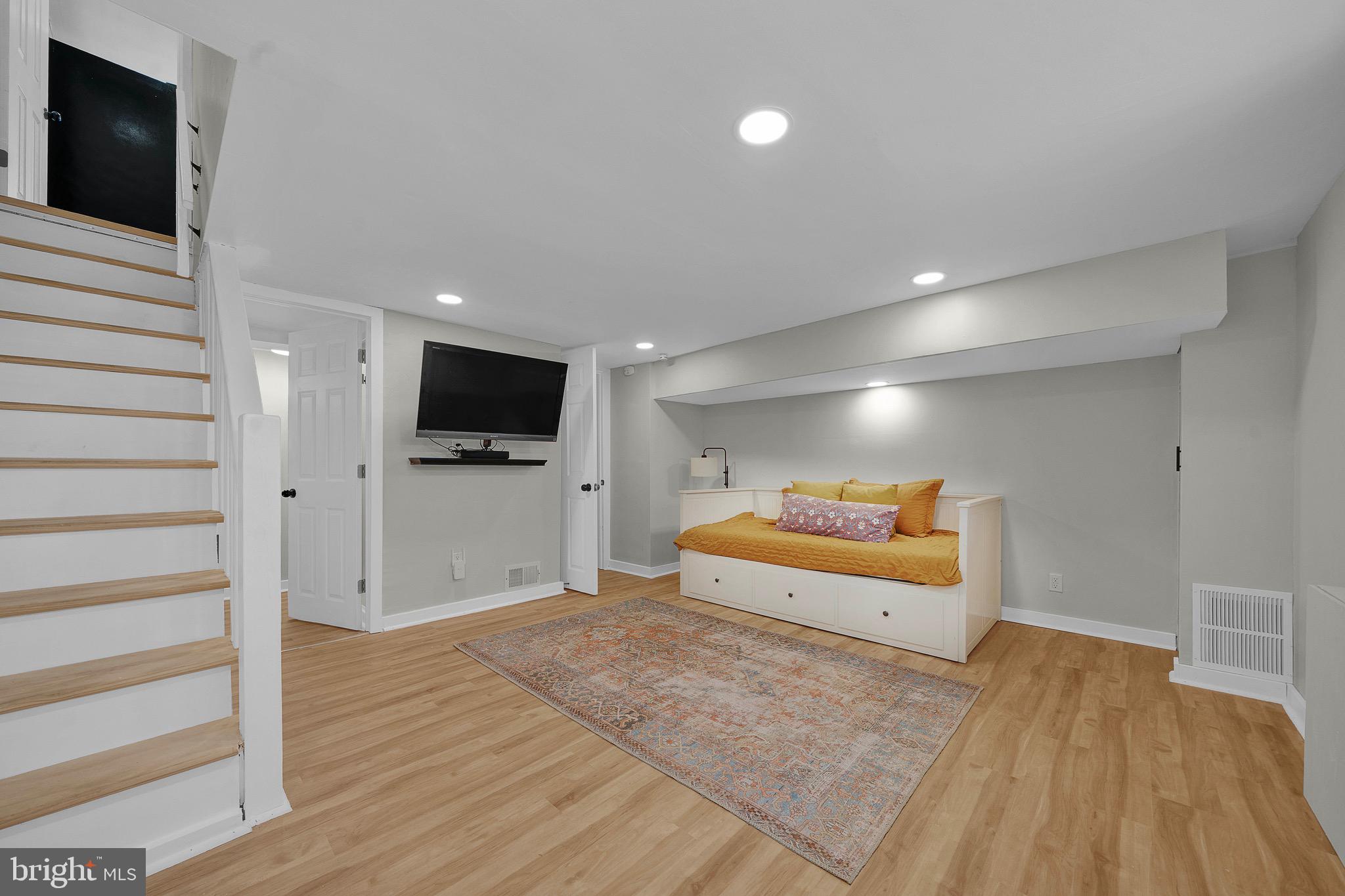 EAST MT AIRY - Residential