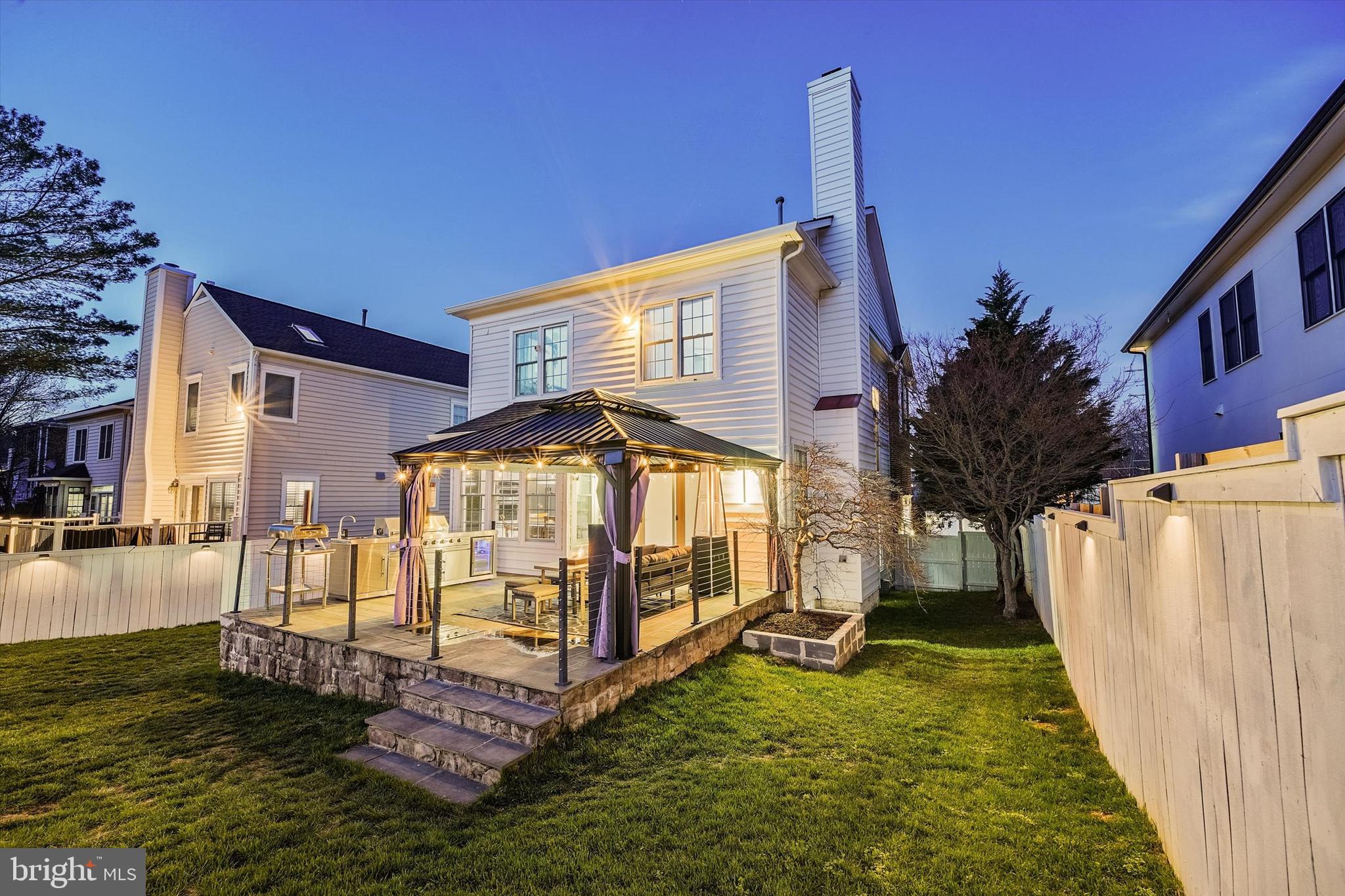 HUNTING RIDGE - Residential