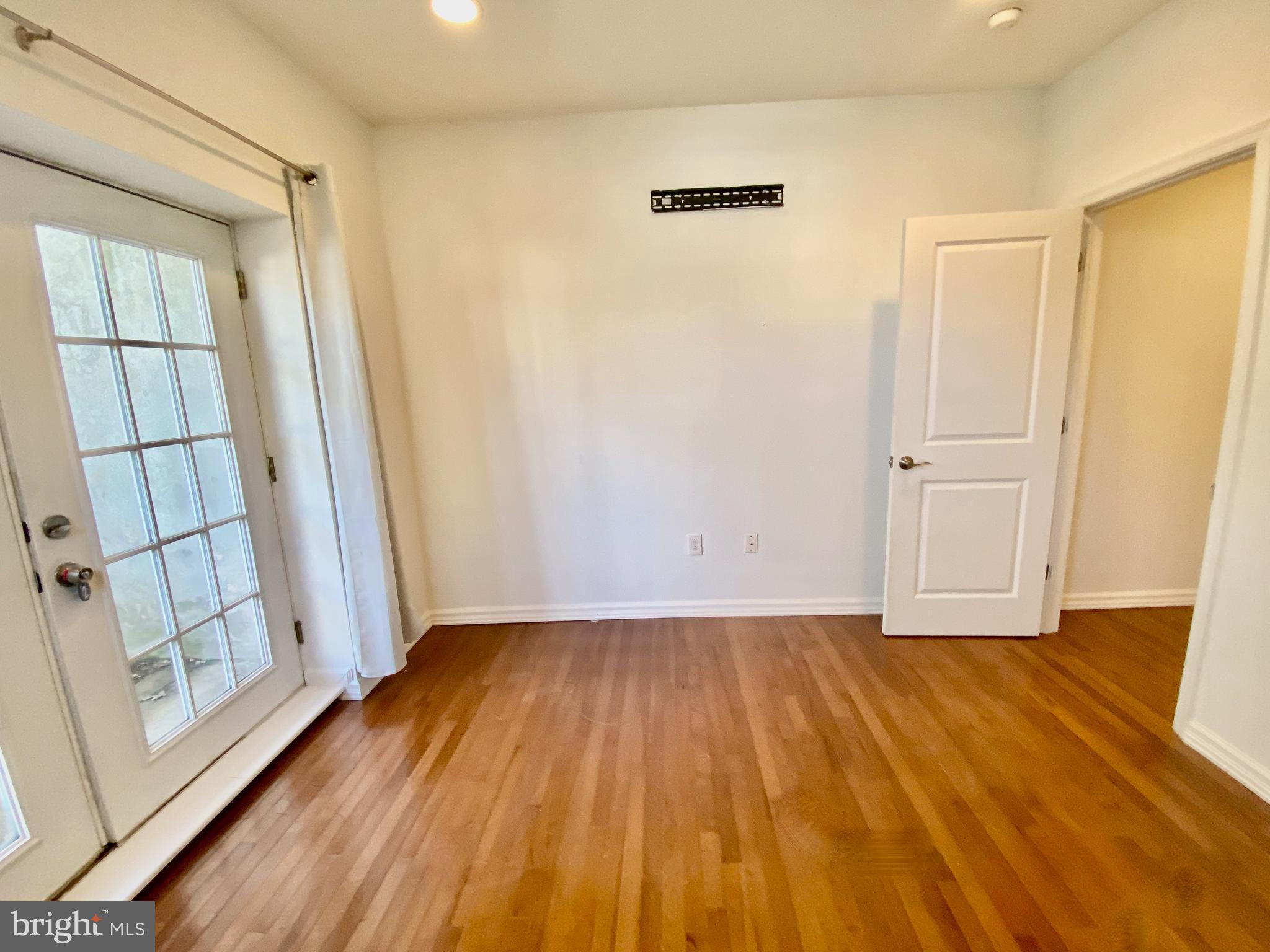 HAWTHORNE - Residential Income
