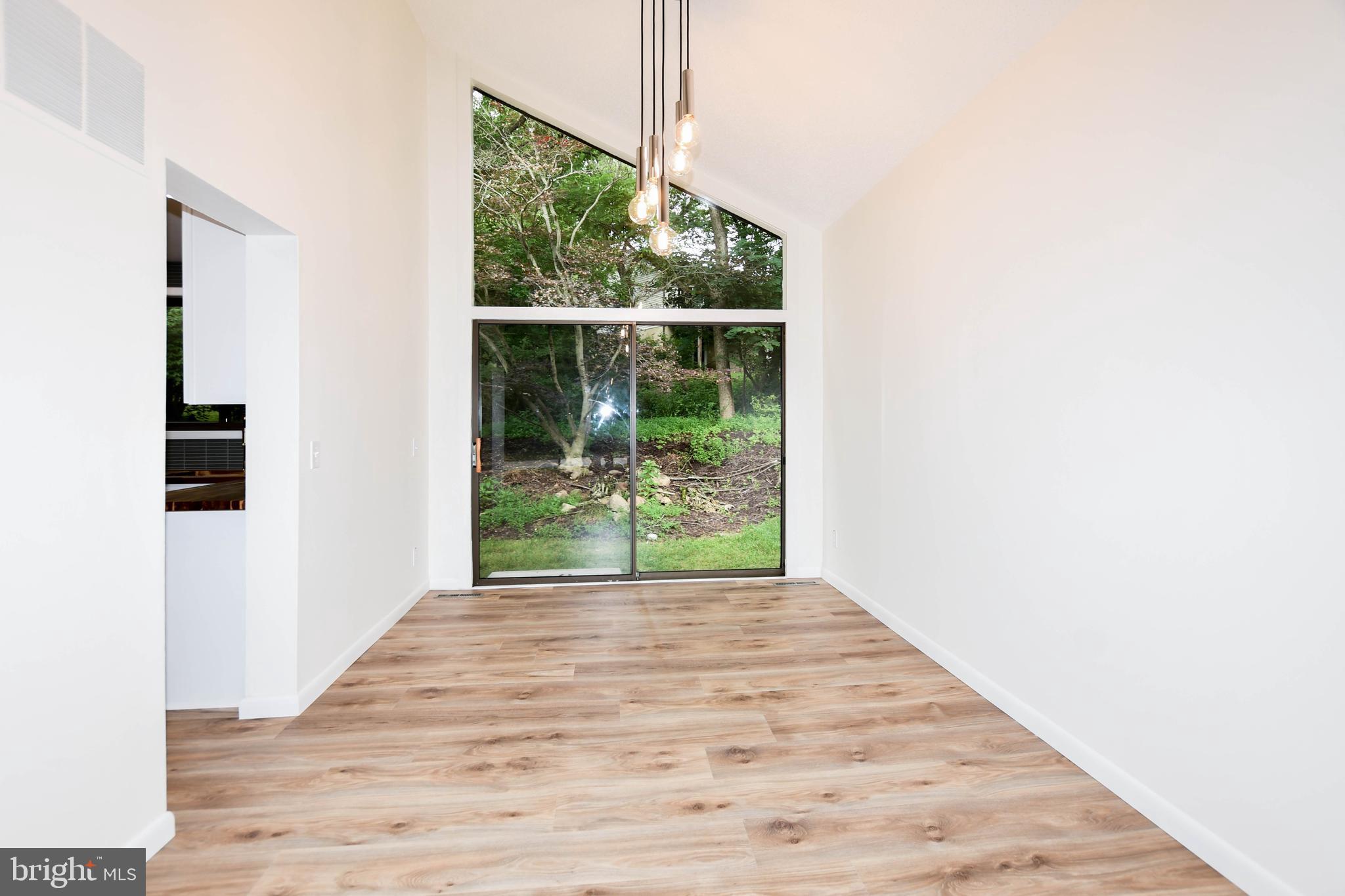 THUNDER HILL - Residential